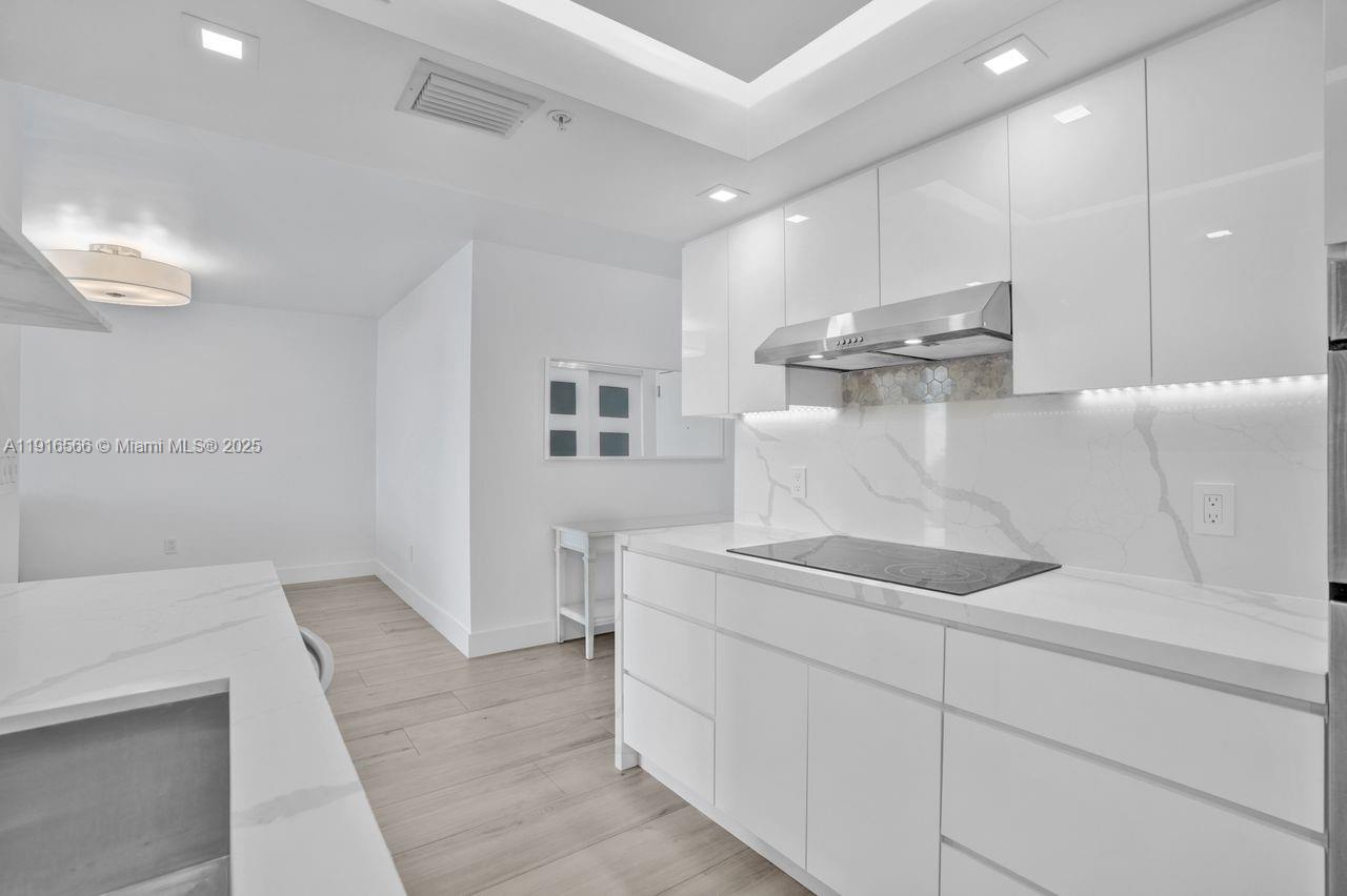 90 Alton Rd #1907, Miami Beach FL 33139