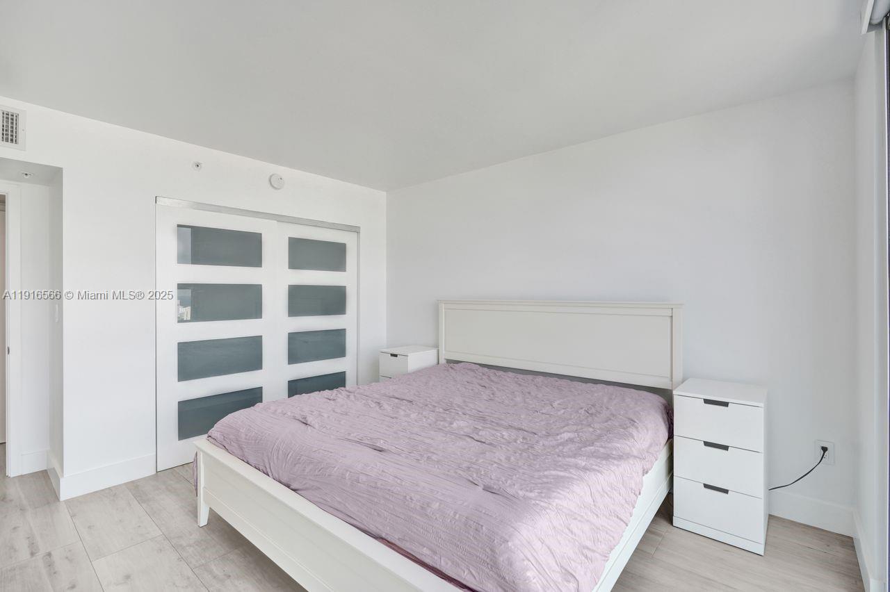 90 Alton Rd #1907, Miami Beach FL 33139