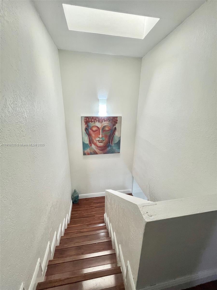 Homes for sale in Miami, FL | 1990 121st Ct, Miami, FL 33175 | Houzeo