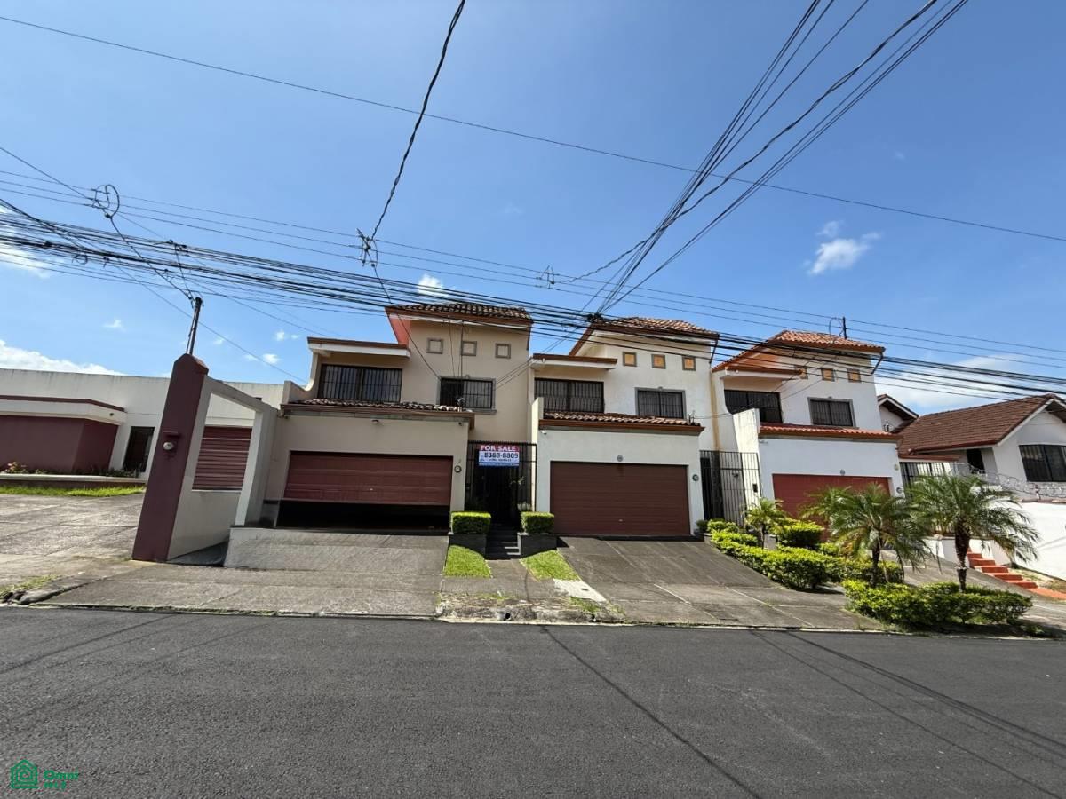 4 bed Single Family Homes For Sale in San Jose, San Jose - 1