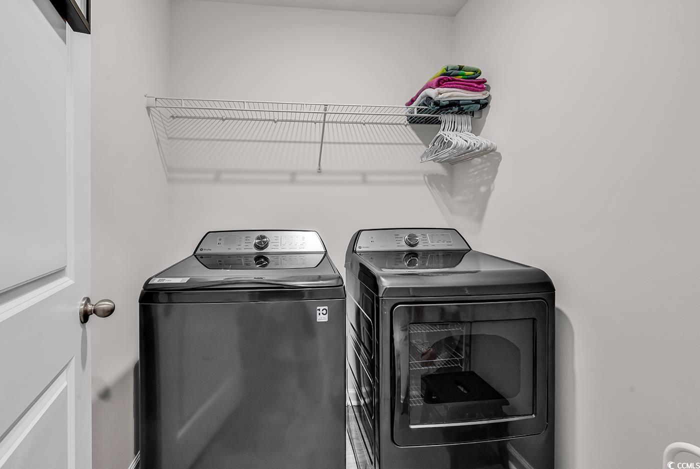 2528077 | Photo 27