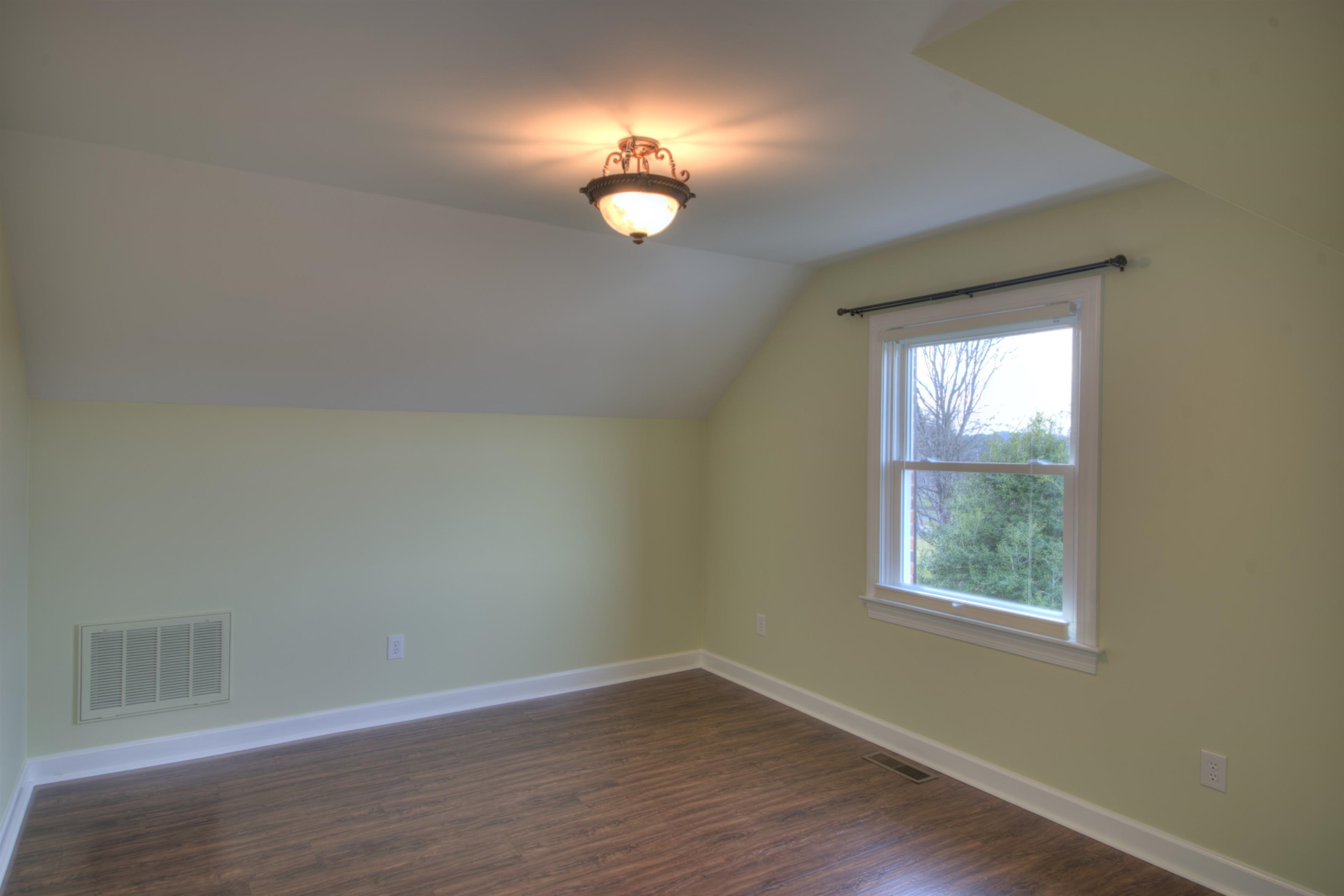 152 Huntington Pl