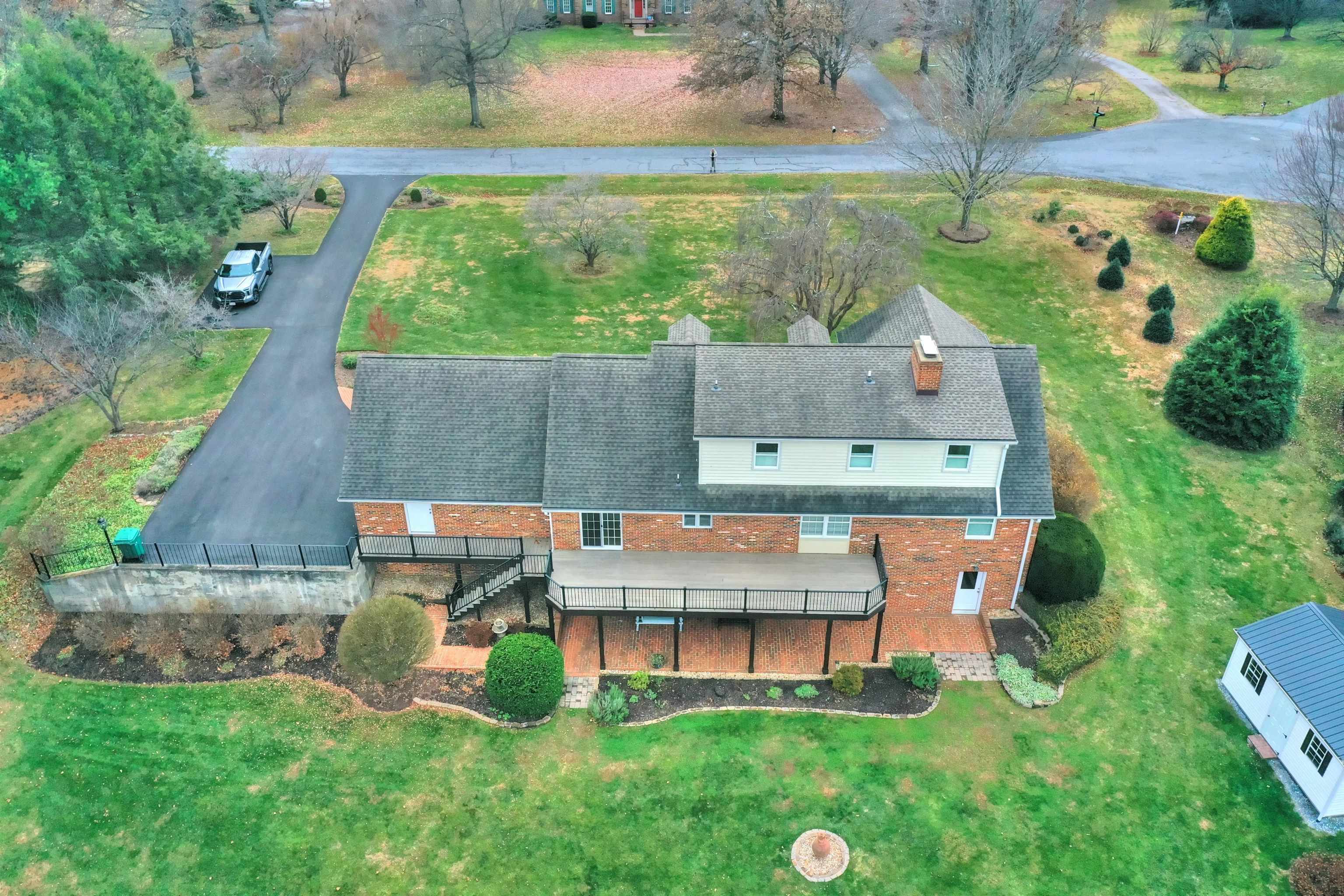 152 Huntington Pl