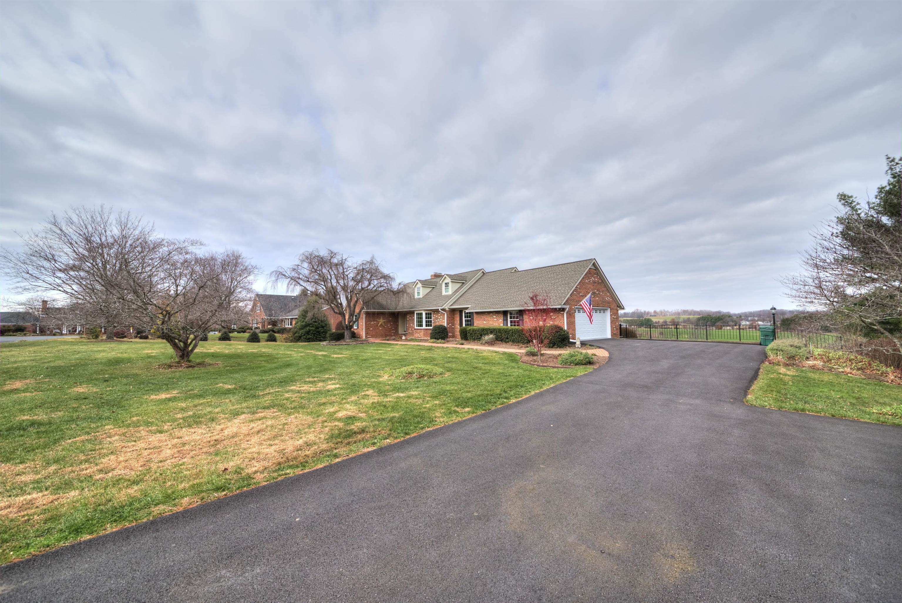 152 Huntington Pl
