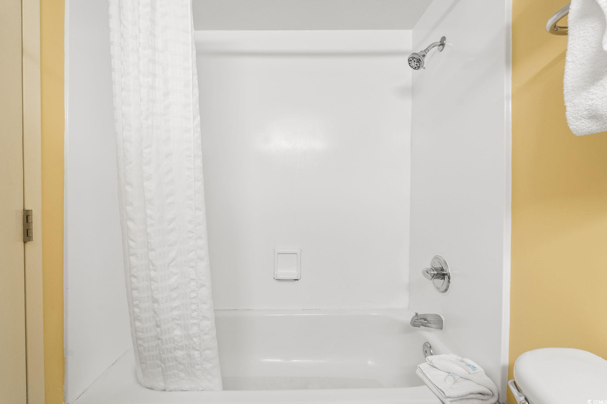 2528098 | Photo 12