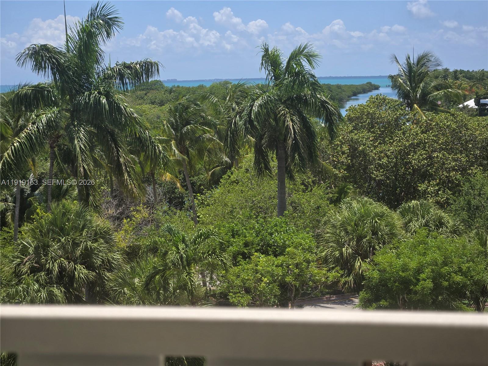 Towers Of Key Biscayne Co