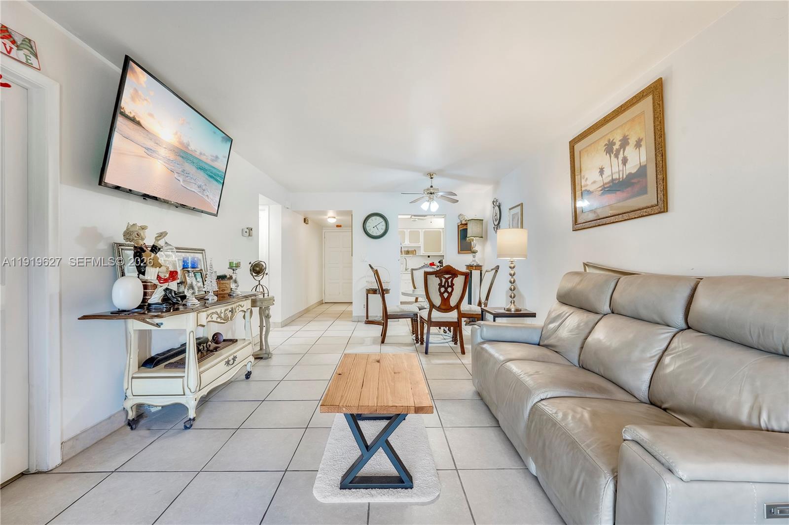 Wellington Manor Condo In