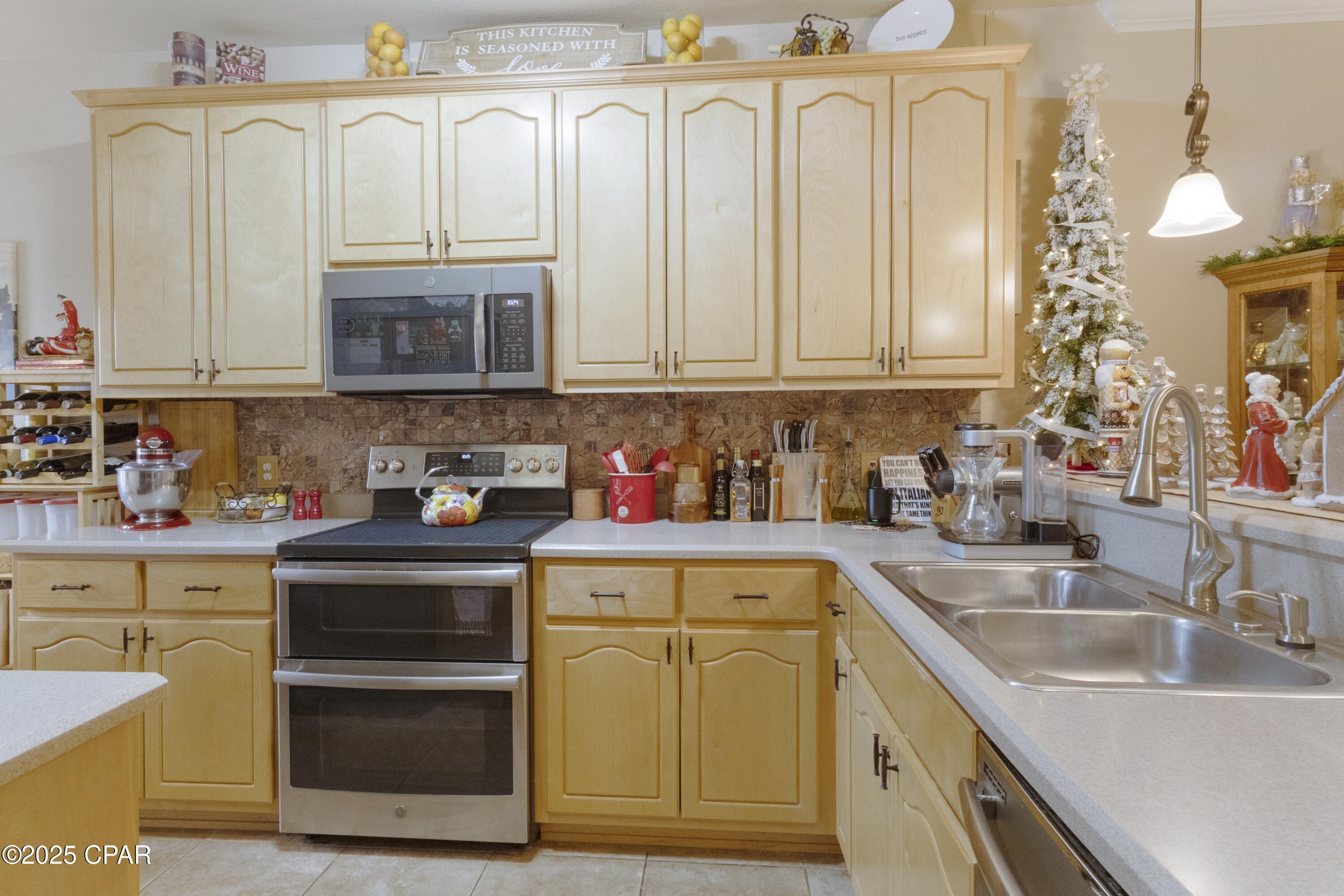 Image 20 For 2917 Palmetto Ridge Way