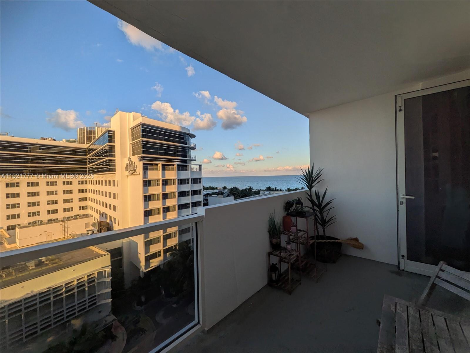 The Decoplage Condo