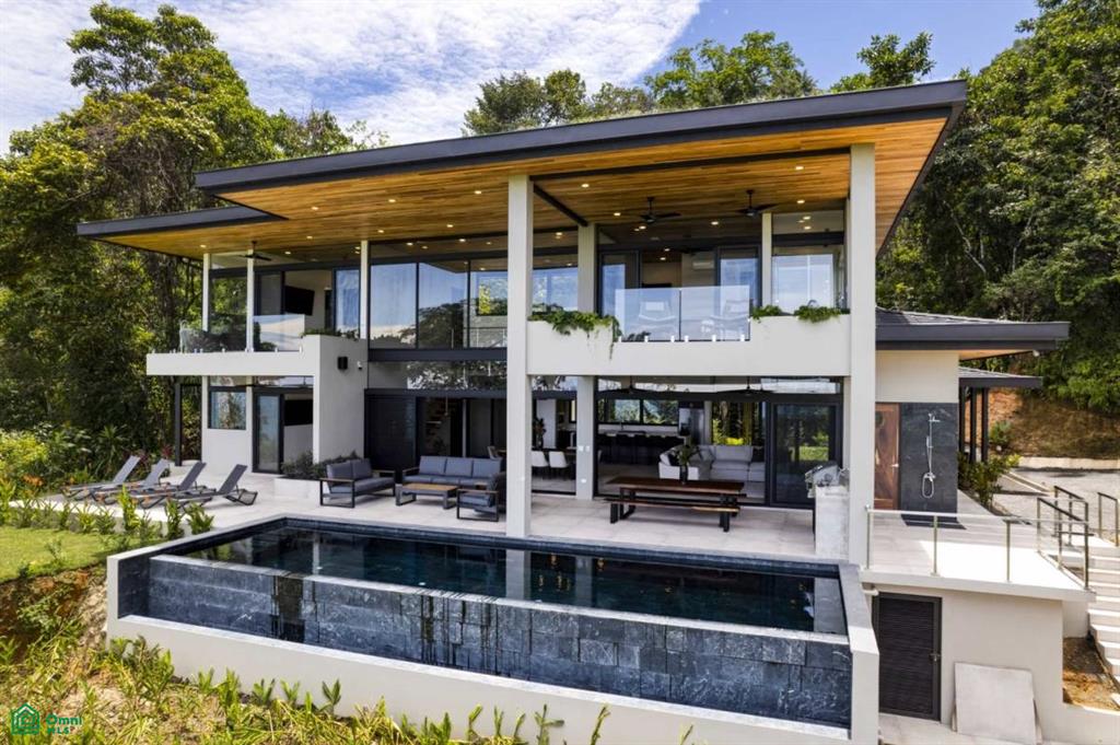 4 bed Single Family Homes For Sale in , Puntarenas - 1