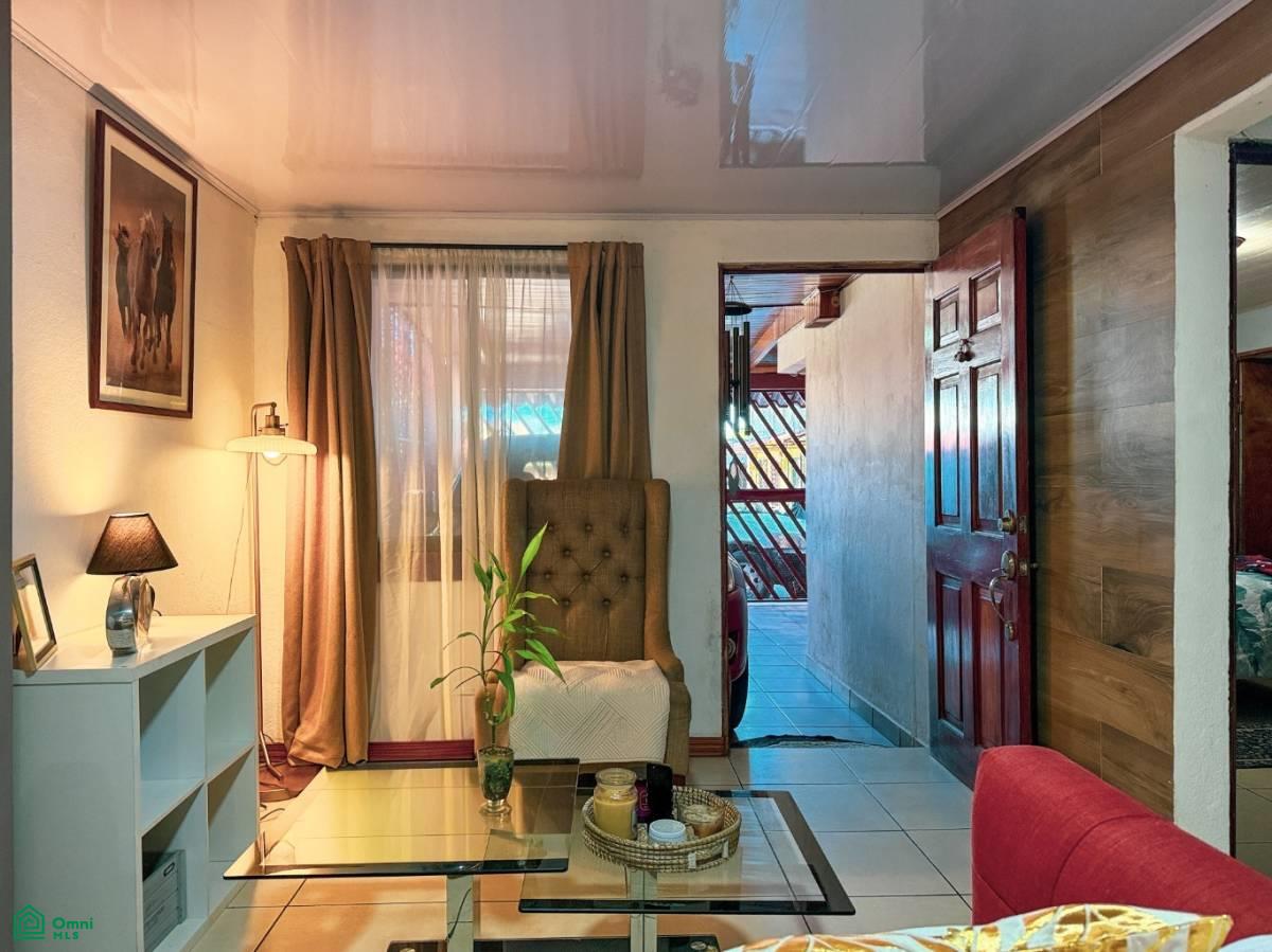 4 bed Single Family Homes For Sale in Alajuelita, San Jose - 1