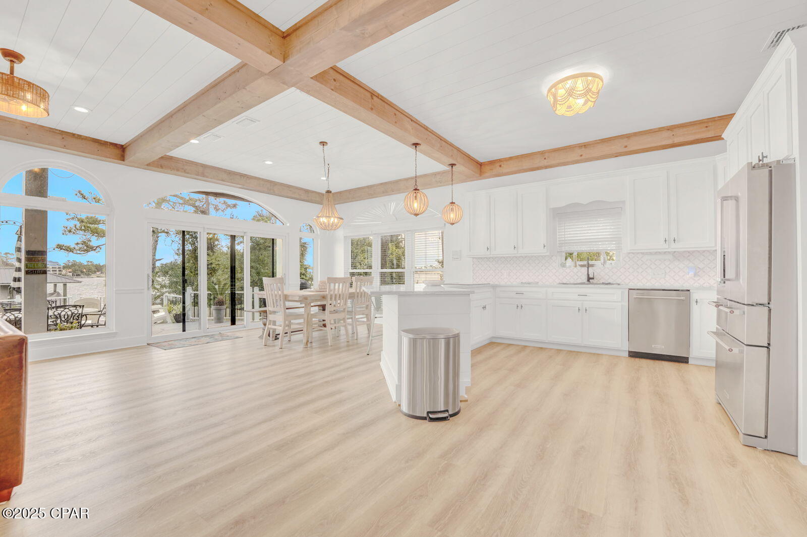 Image 10 For 5620 Lagoon Drive