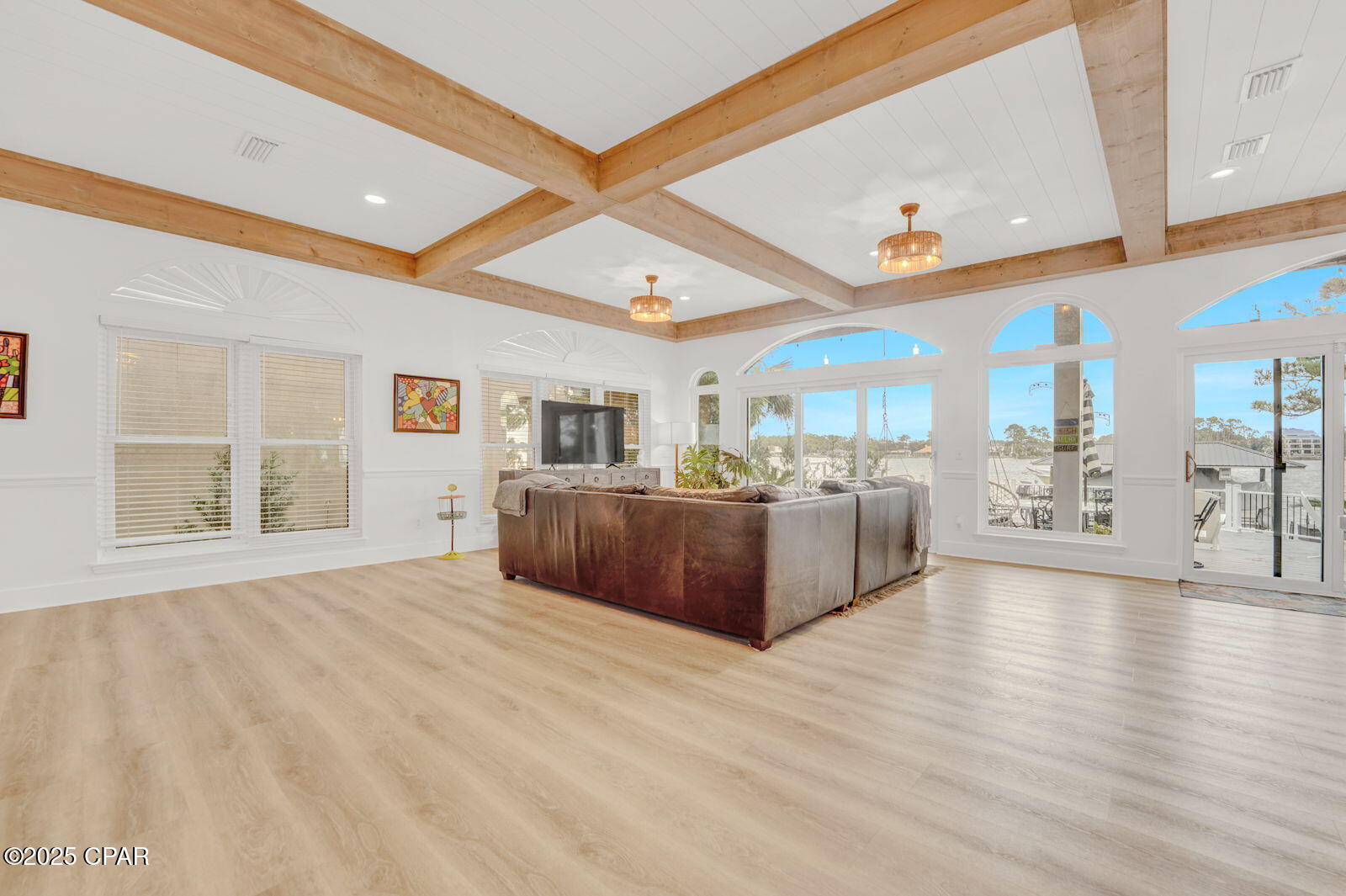 Image 11 For 5620 Lagoon Drive