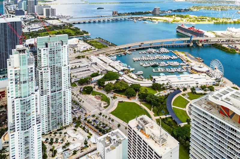 Vizcayne South Condo