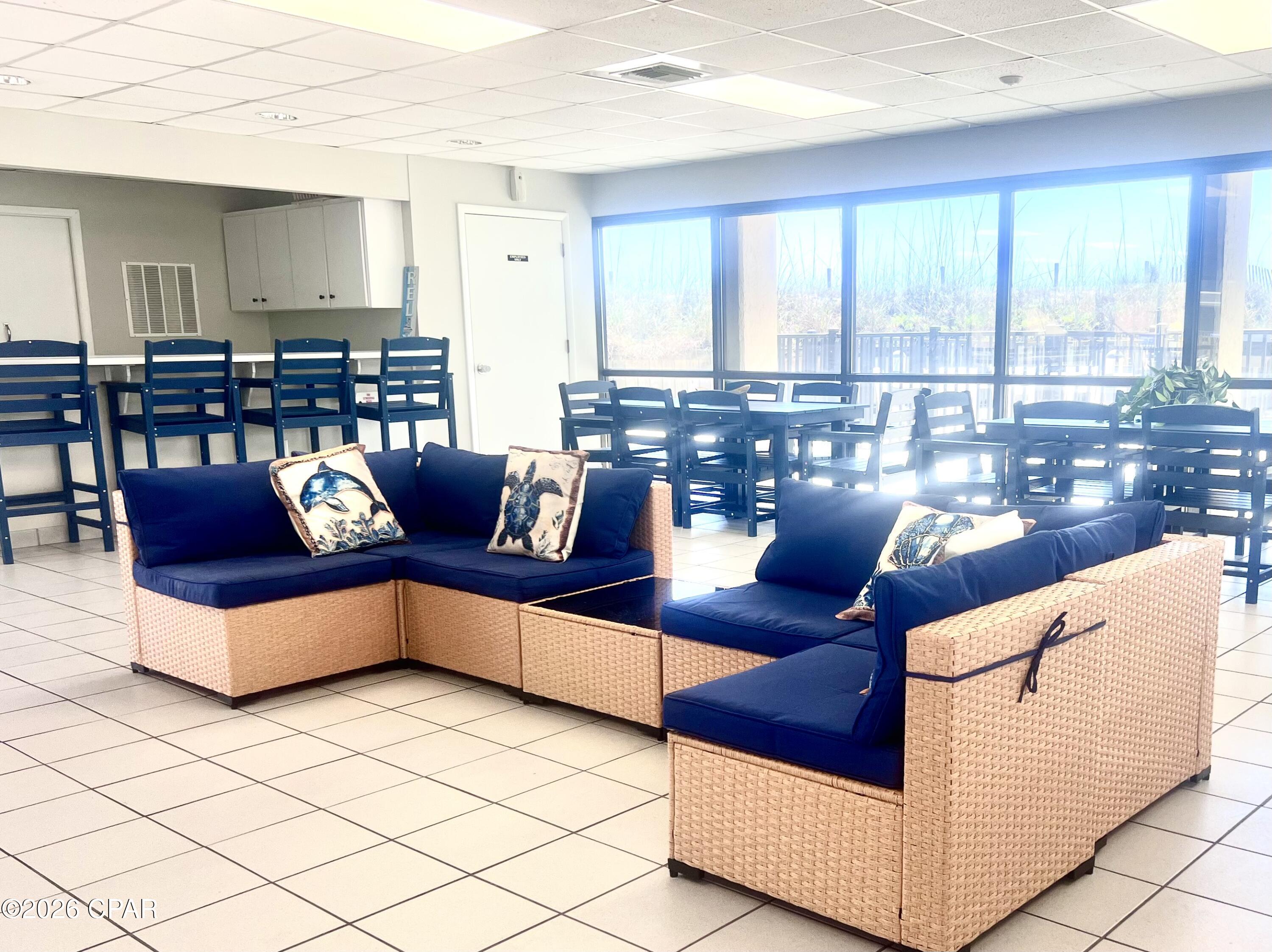 Image 24 For 8727 Thomas Drive C40