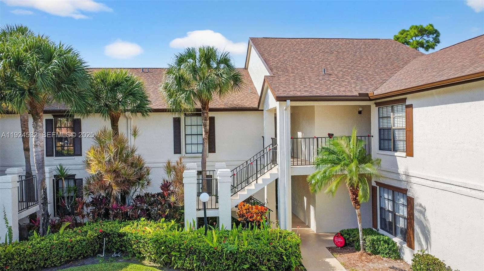 Homes for sale in Greenacres, FL | 3259 Perimeter Dr, Greenacres, FL 33467
