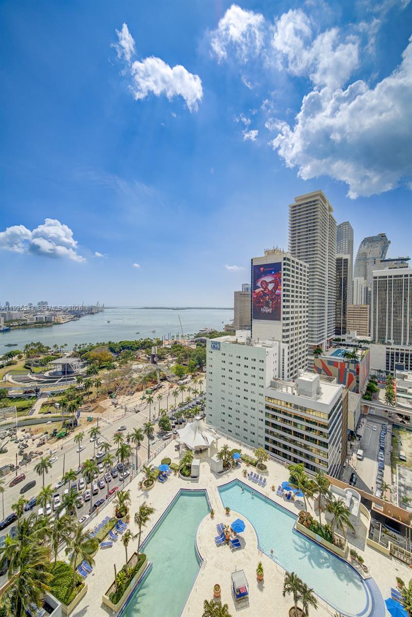 Vizcayne North Condo