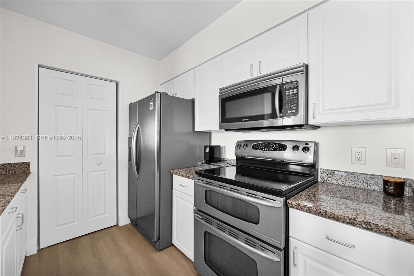 90 Alton Rd #1908, Miami Beach FL 33139