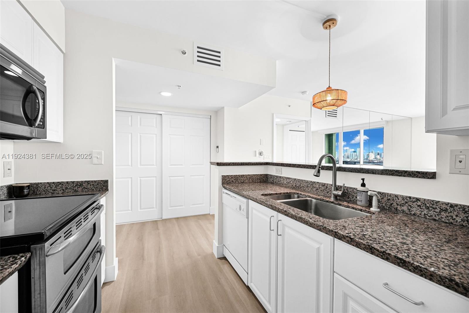 90 Alton Rd #1908, Miami Beach FL 33139