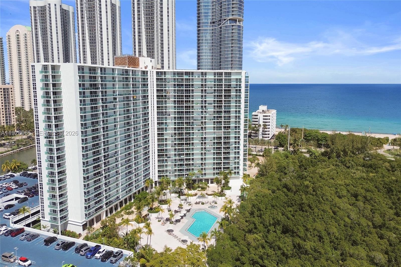 Arlen House East Condo