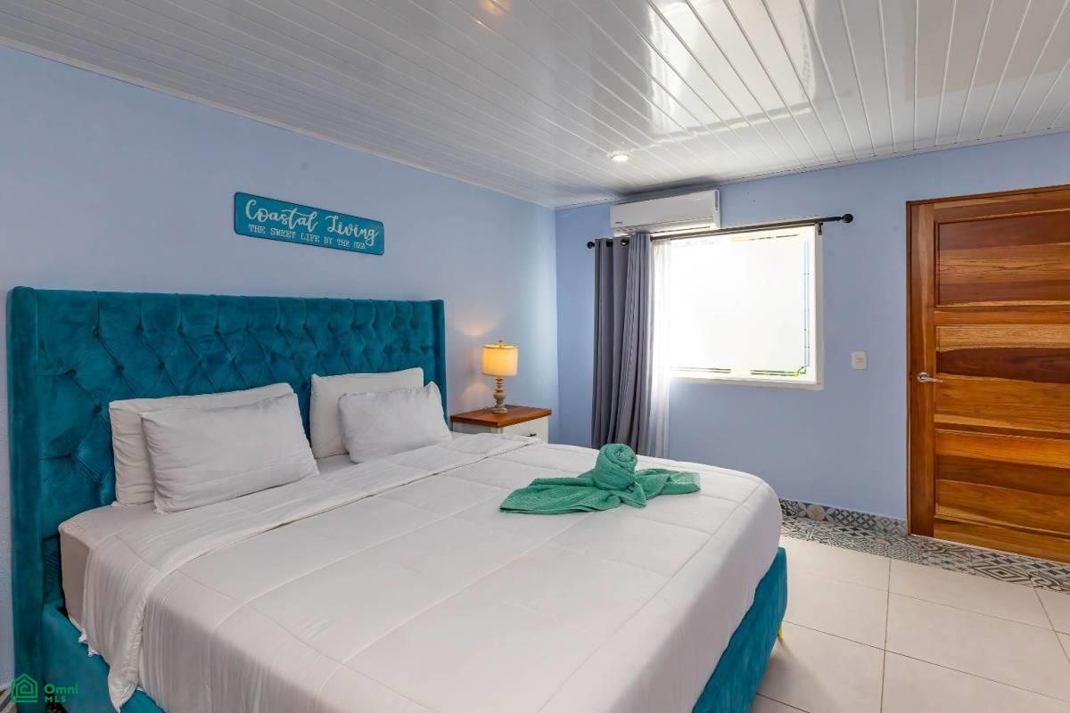 3 bed Single Family Homes For Sale in , Puntarenas - 1