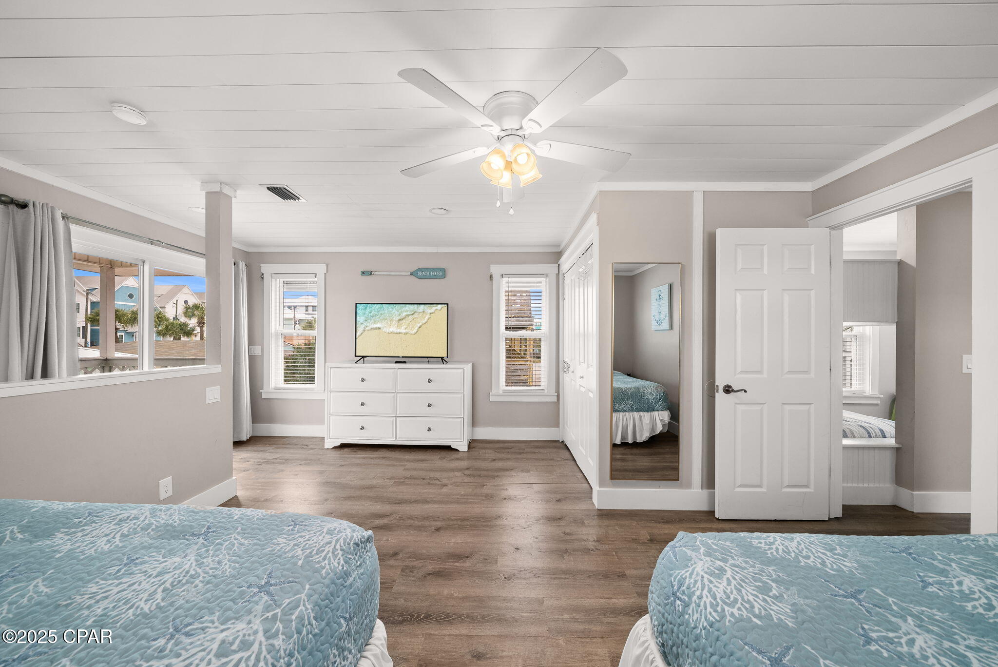 Image 41 For 4116 Ocean Street