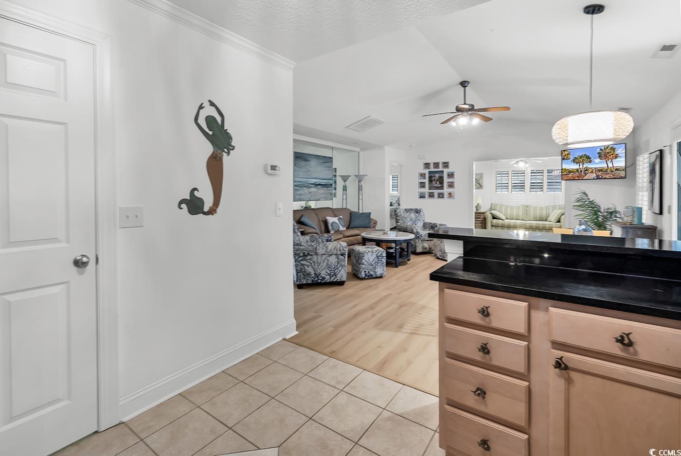 1125 Camellia Dr. 