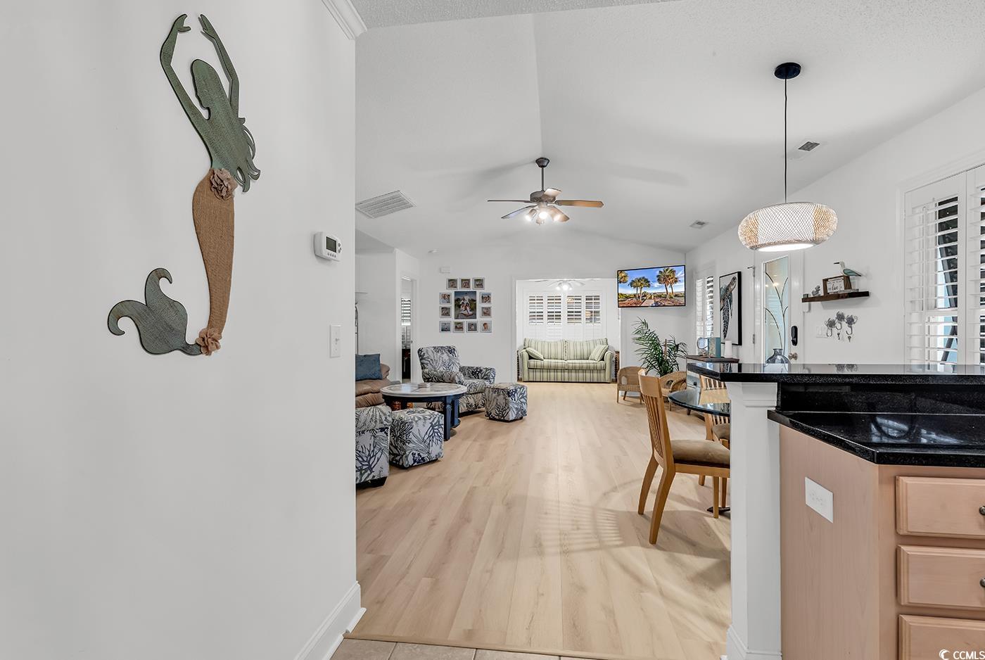 1125 Camellia Dr. 