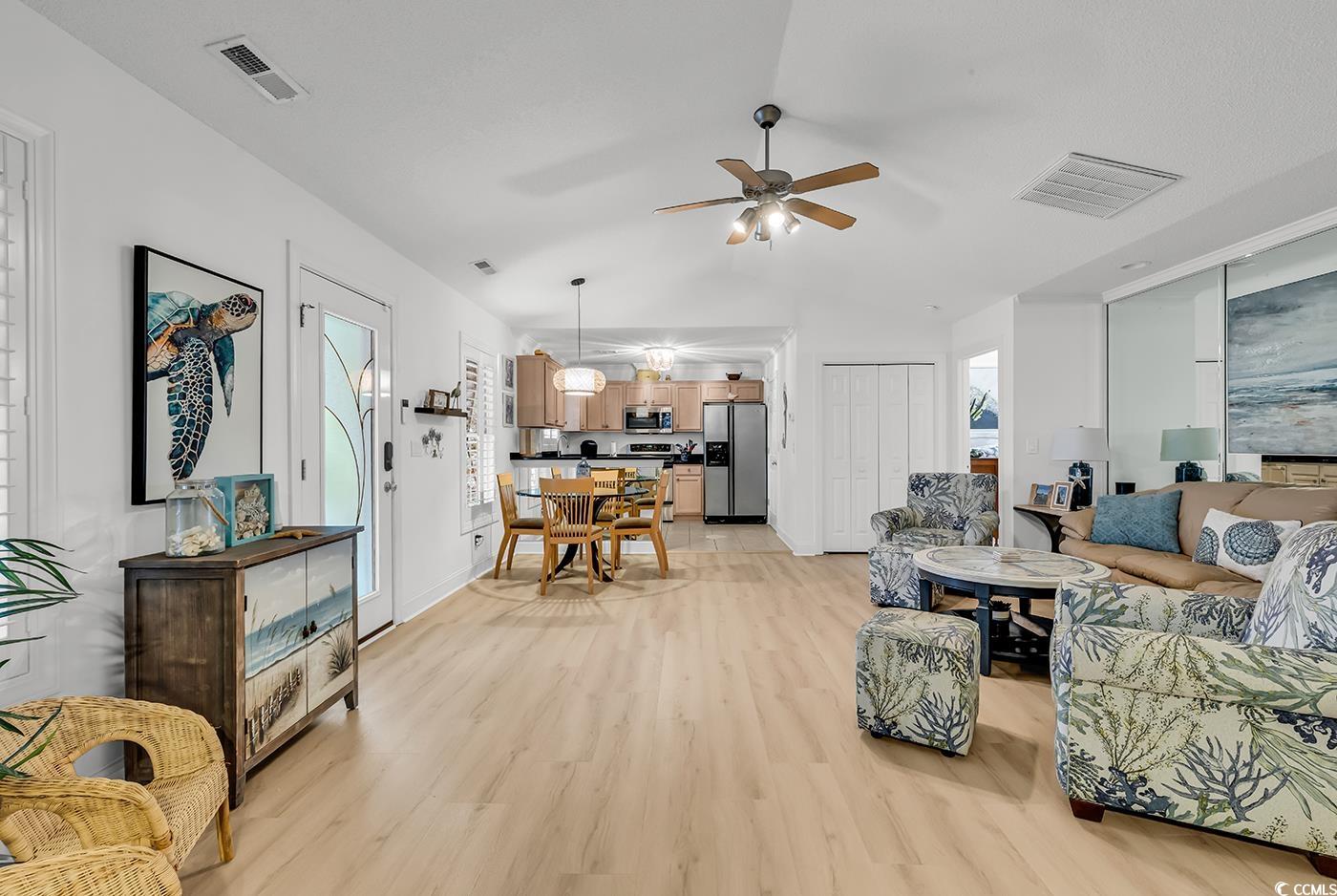 1125 Camellia Dr. 