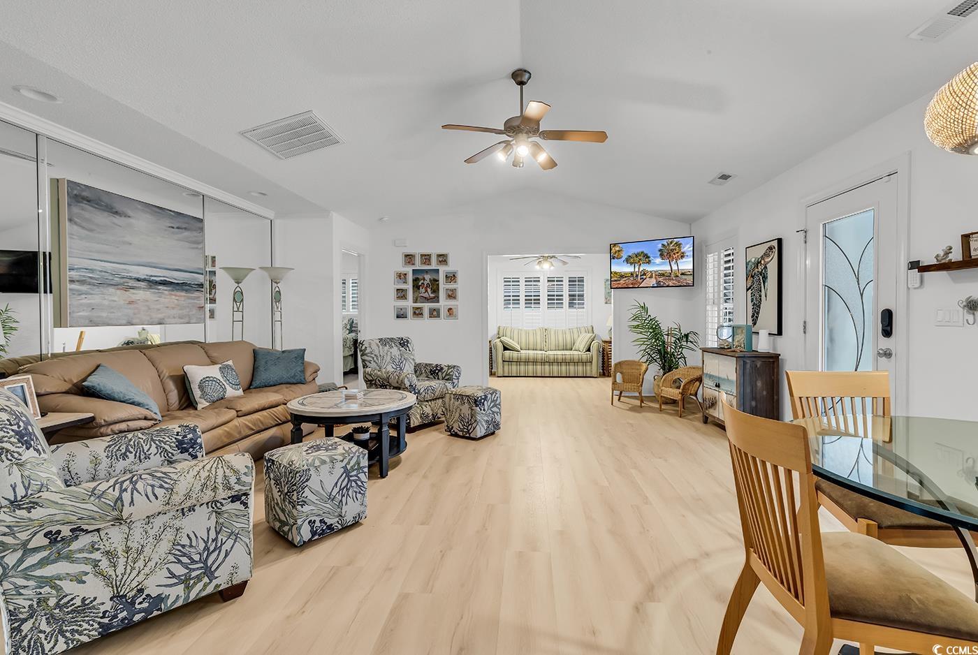 1125 Camellia Dr. 