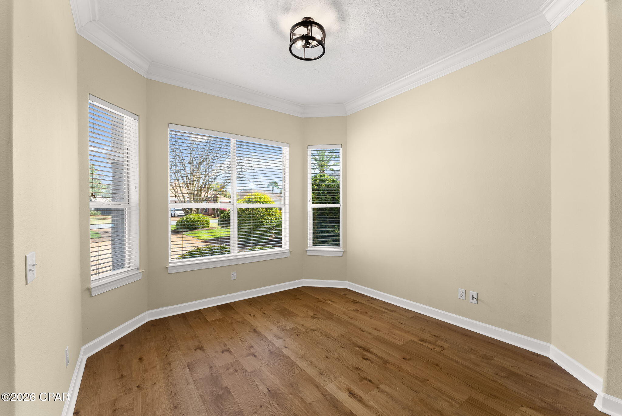Image 8 For 127 Palm Bay Boulevard