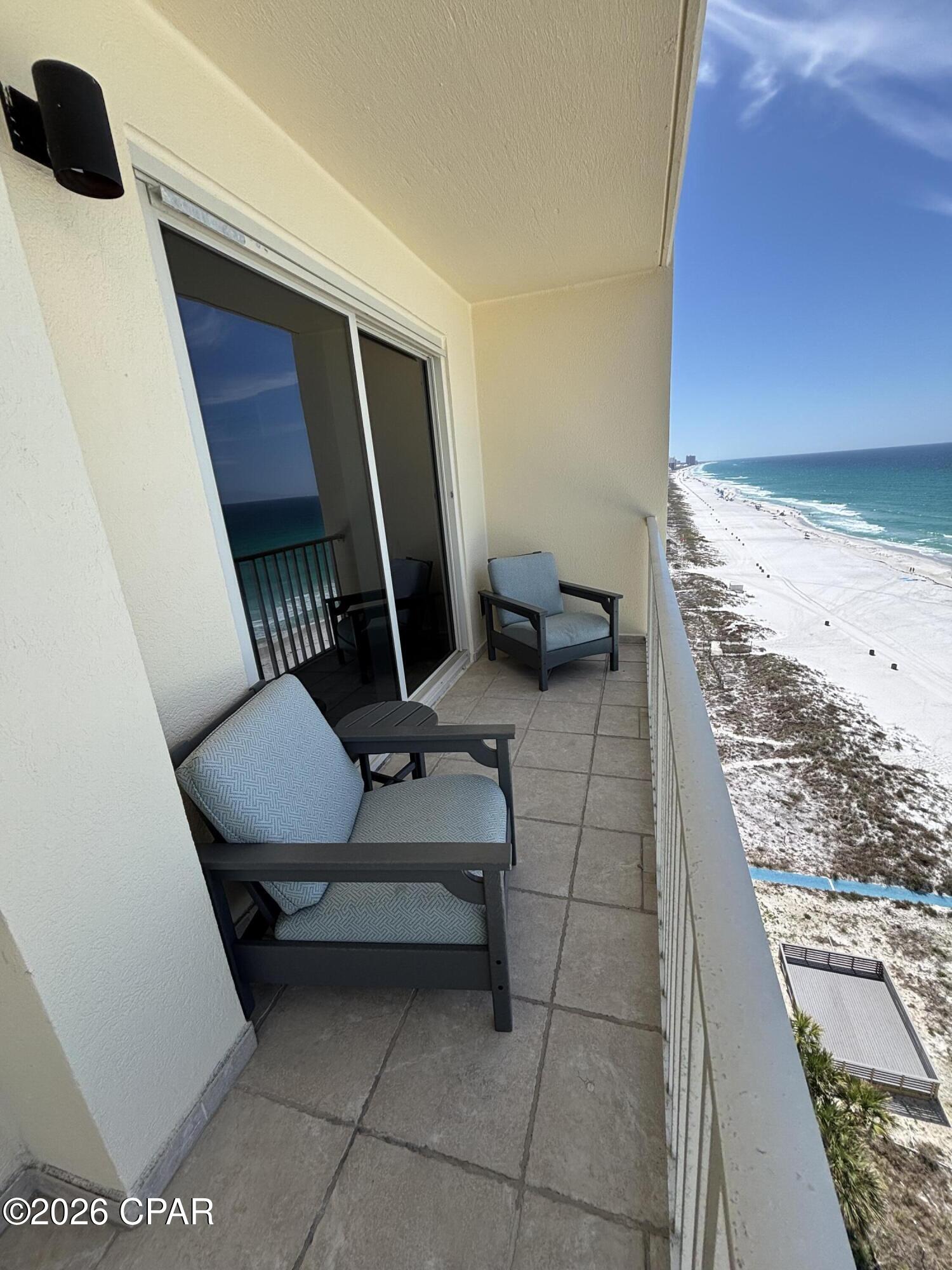 Image 11 For 8601 Surf Drive 11w