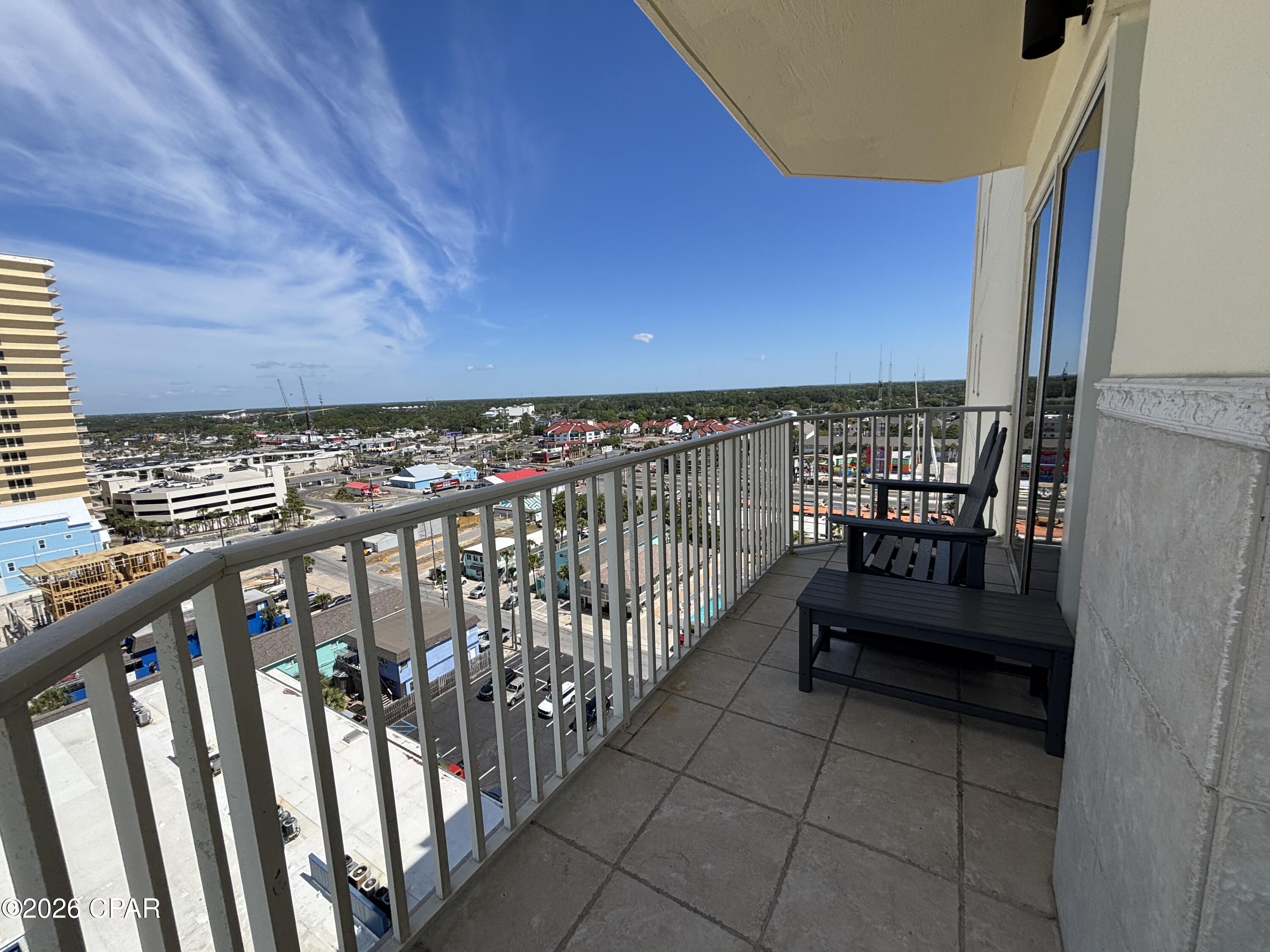 Image 6 For 8601 Surf Drive 11w