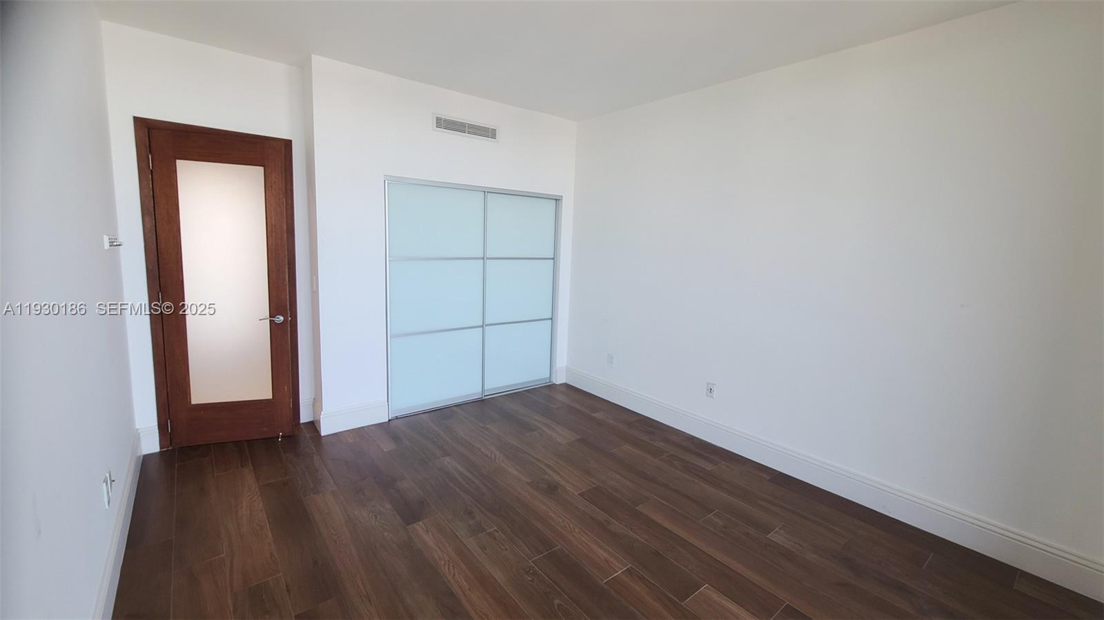 1000 Venetian Way #1502, Miami Beach FL 33139