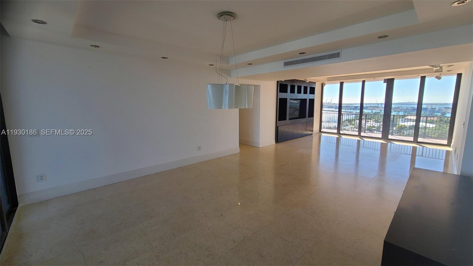 1000 Venetian Way #1502, Miami Beach FL 33139