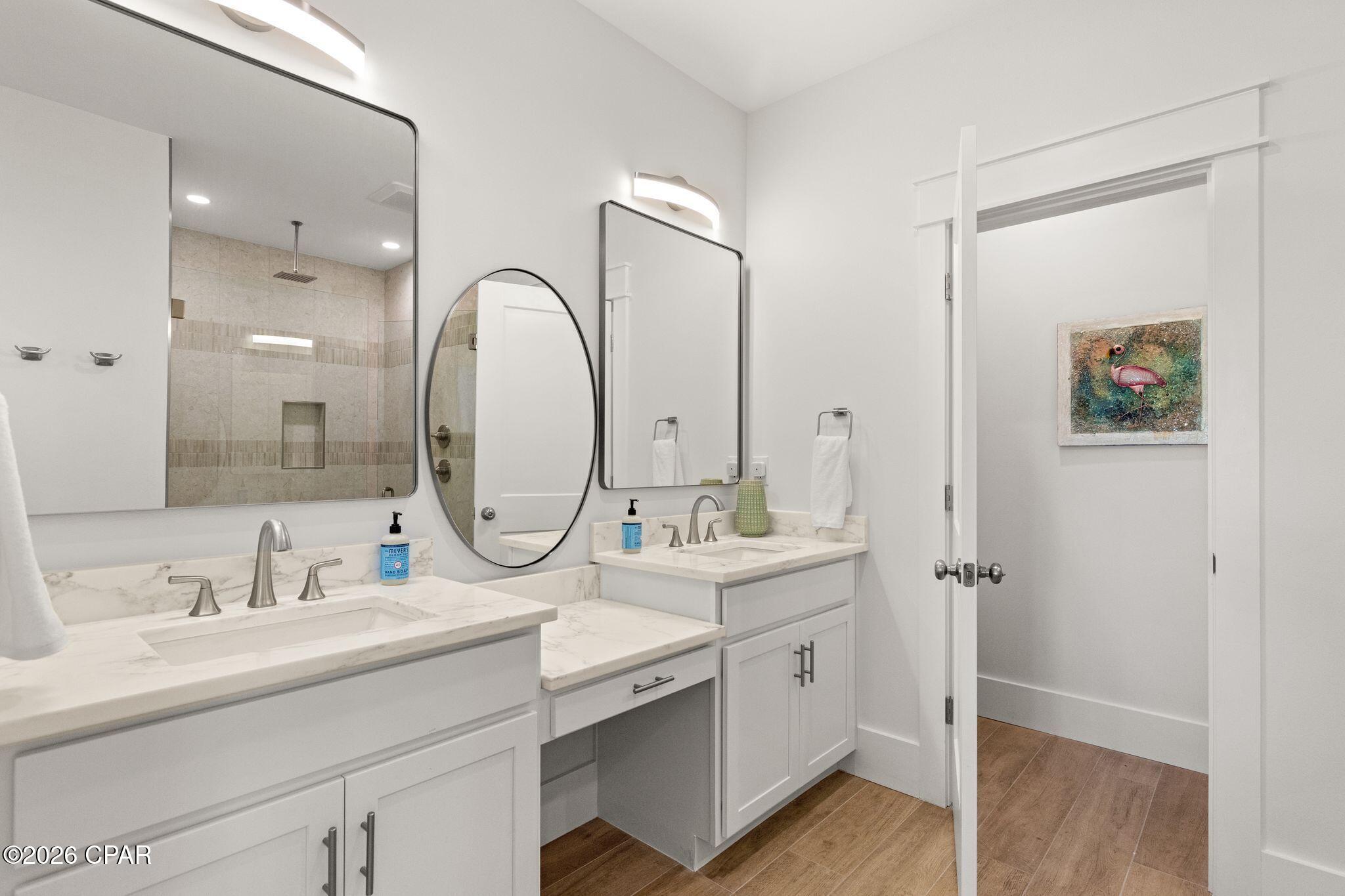 Image 27 For 200 Highway 98