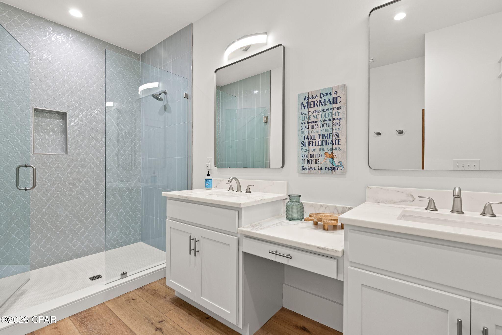 Image 33 For 200 Highway 98