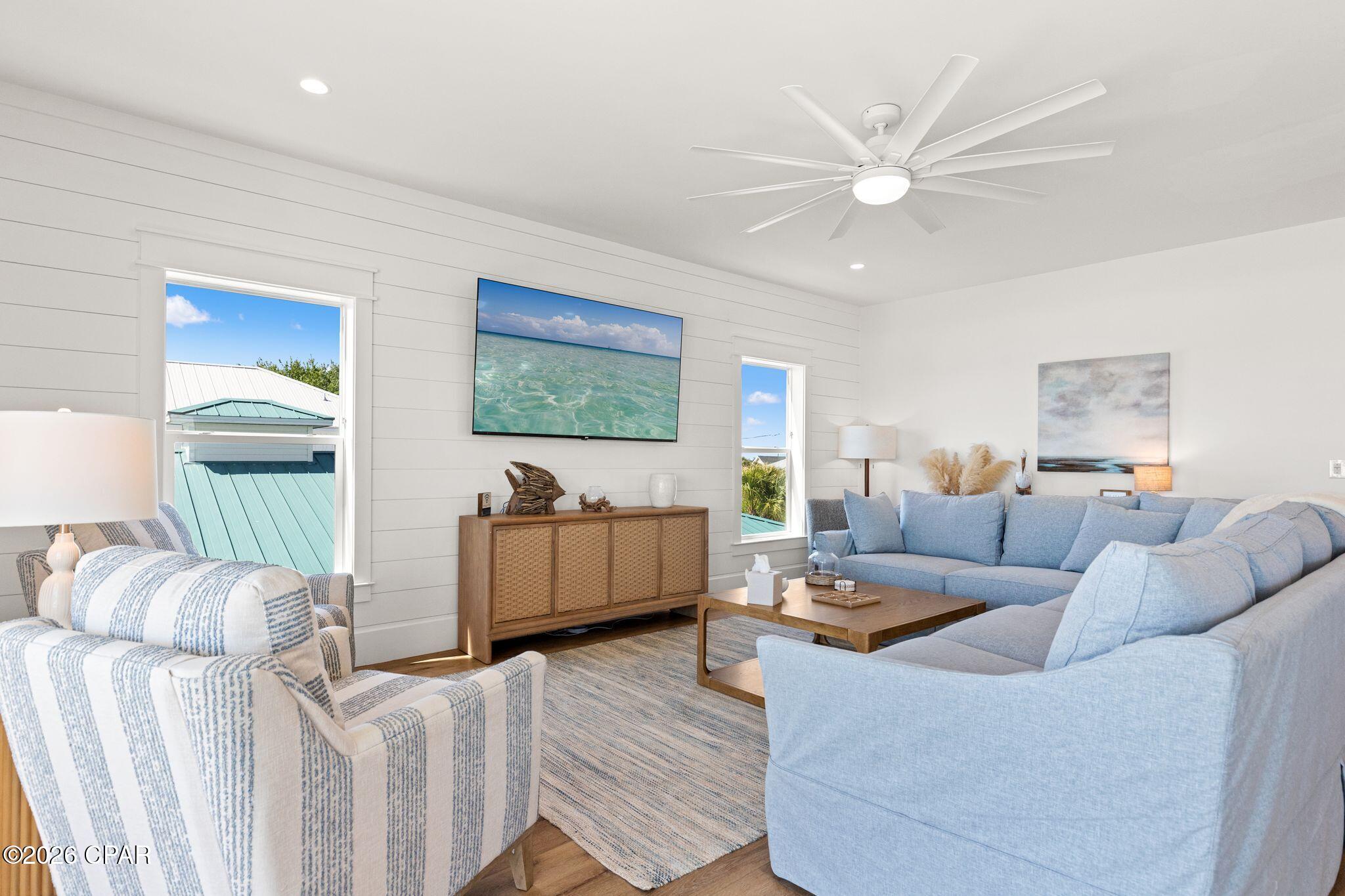 Image 41 For 200 Highway 98