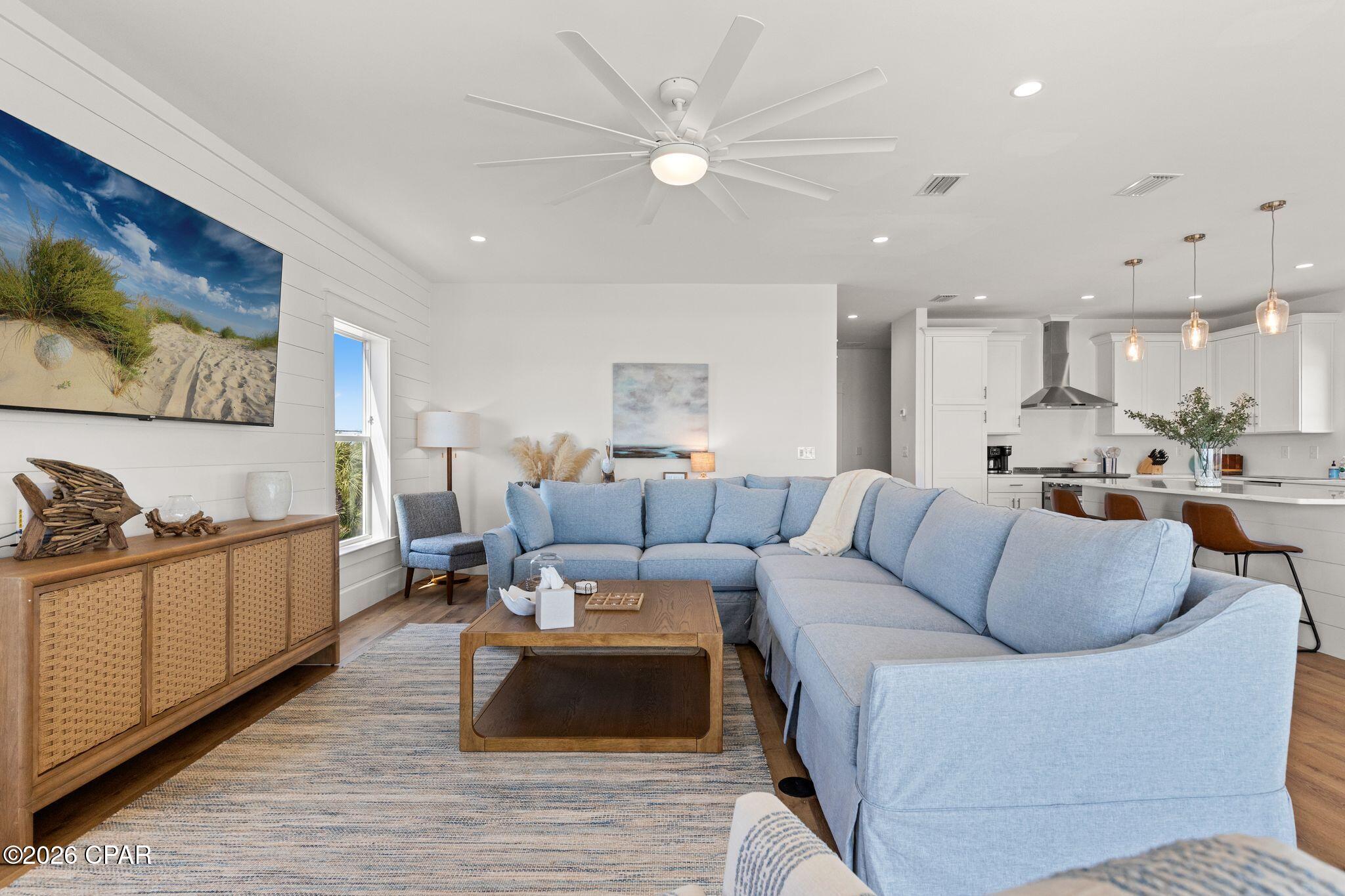 Image 43 For 200 Highway 98