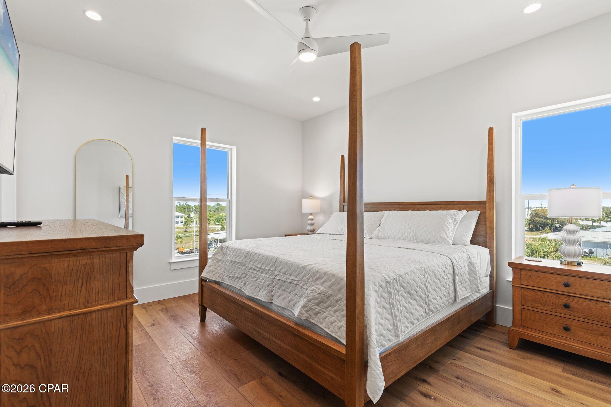 Image 54 For 200 Highway 98