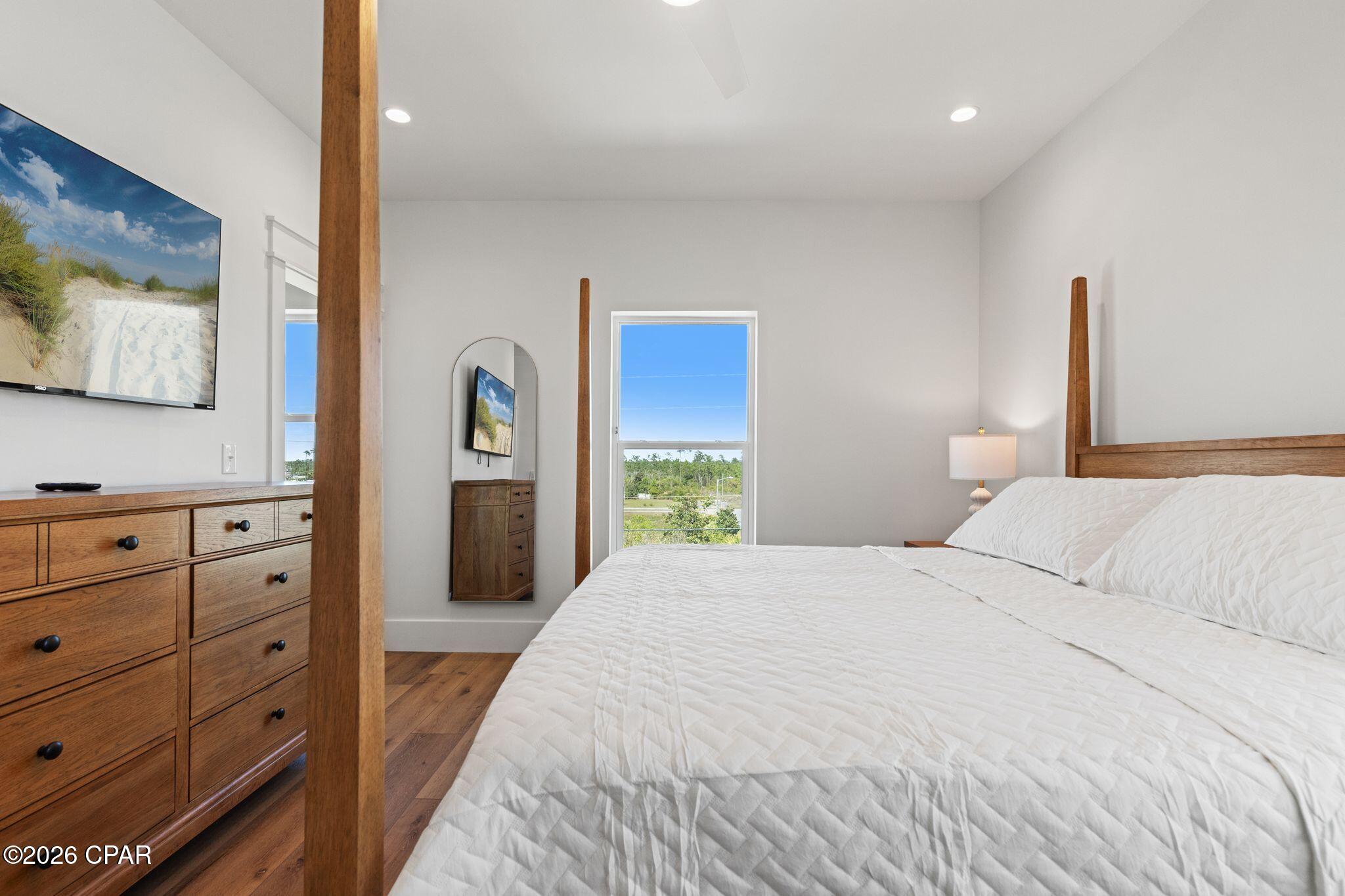 Image 55 For 200 Highway 98