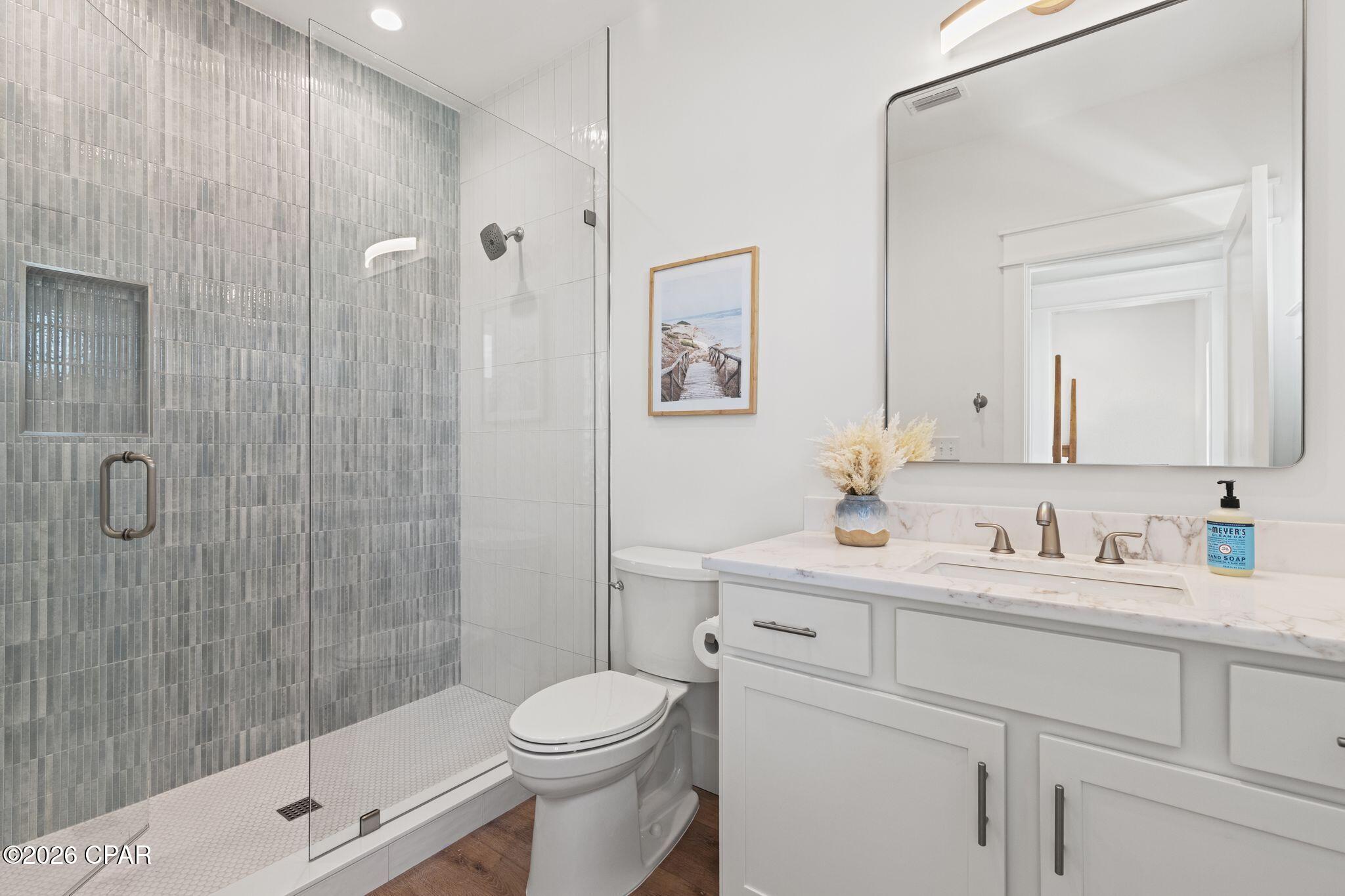 Image 58 For 200 Highway 98