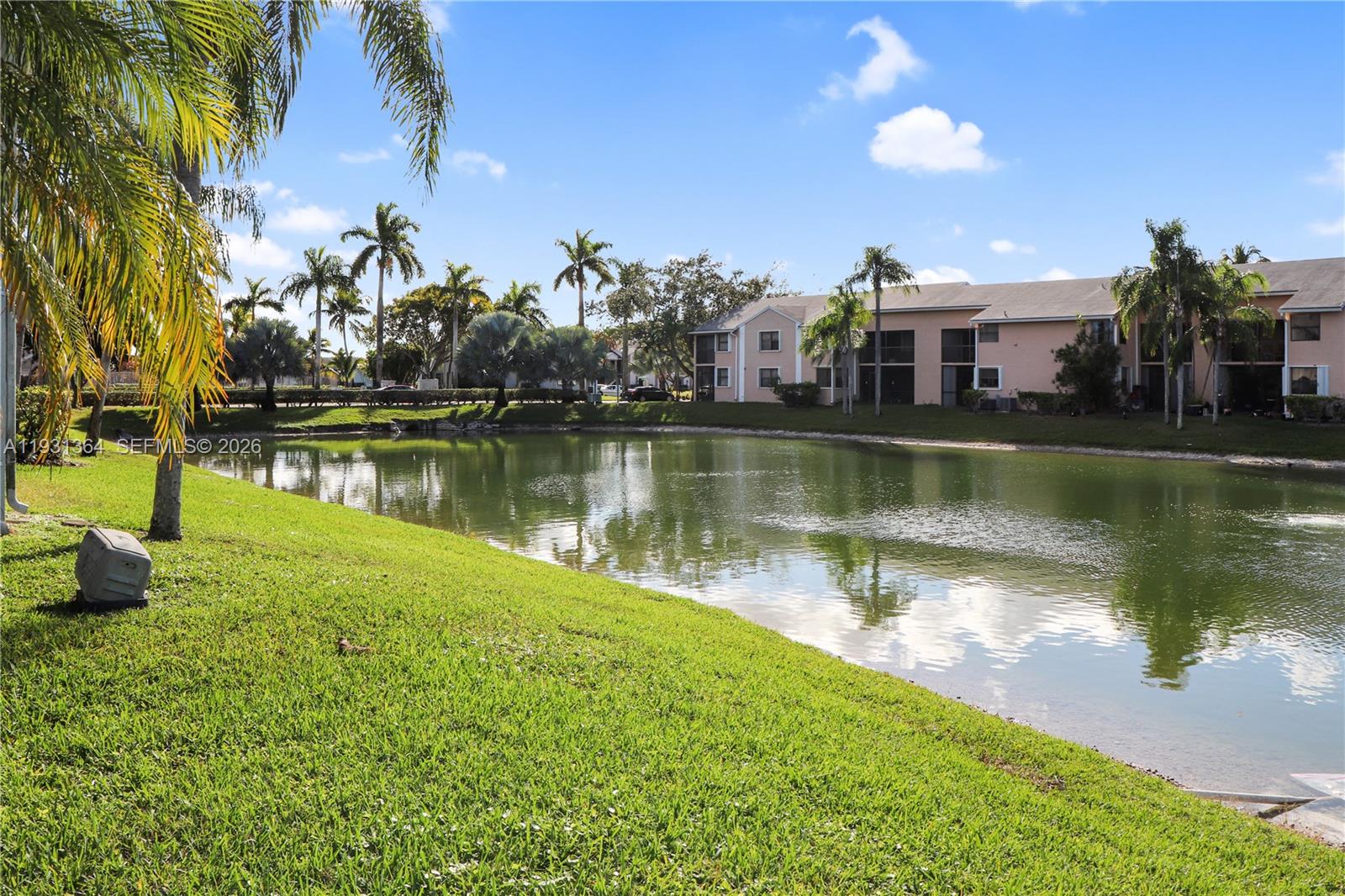 Bonus room and amenities at 1080 Franklin Ave - Condo in Homestead