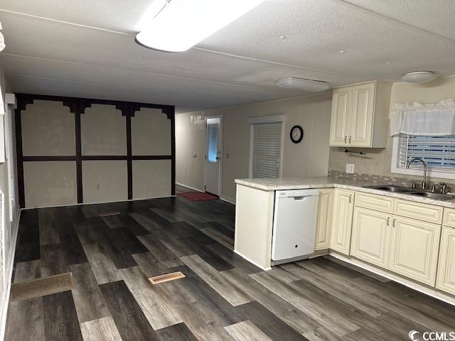 2529589 | Photo 4