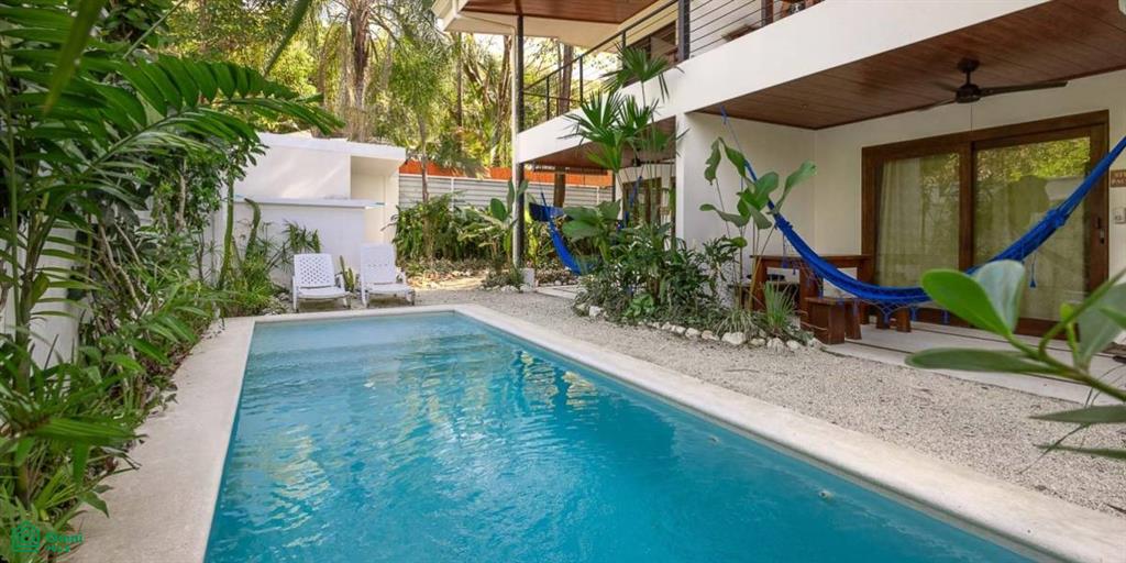 8 bed Commercial For Sale in Puntarenas, Puntarenas - 1
