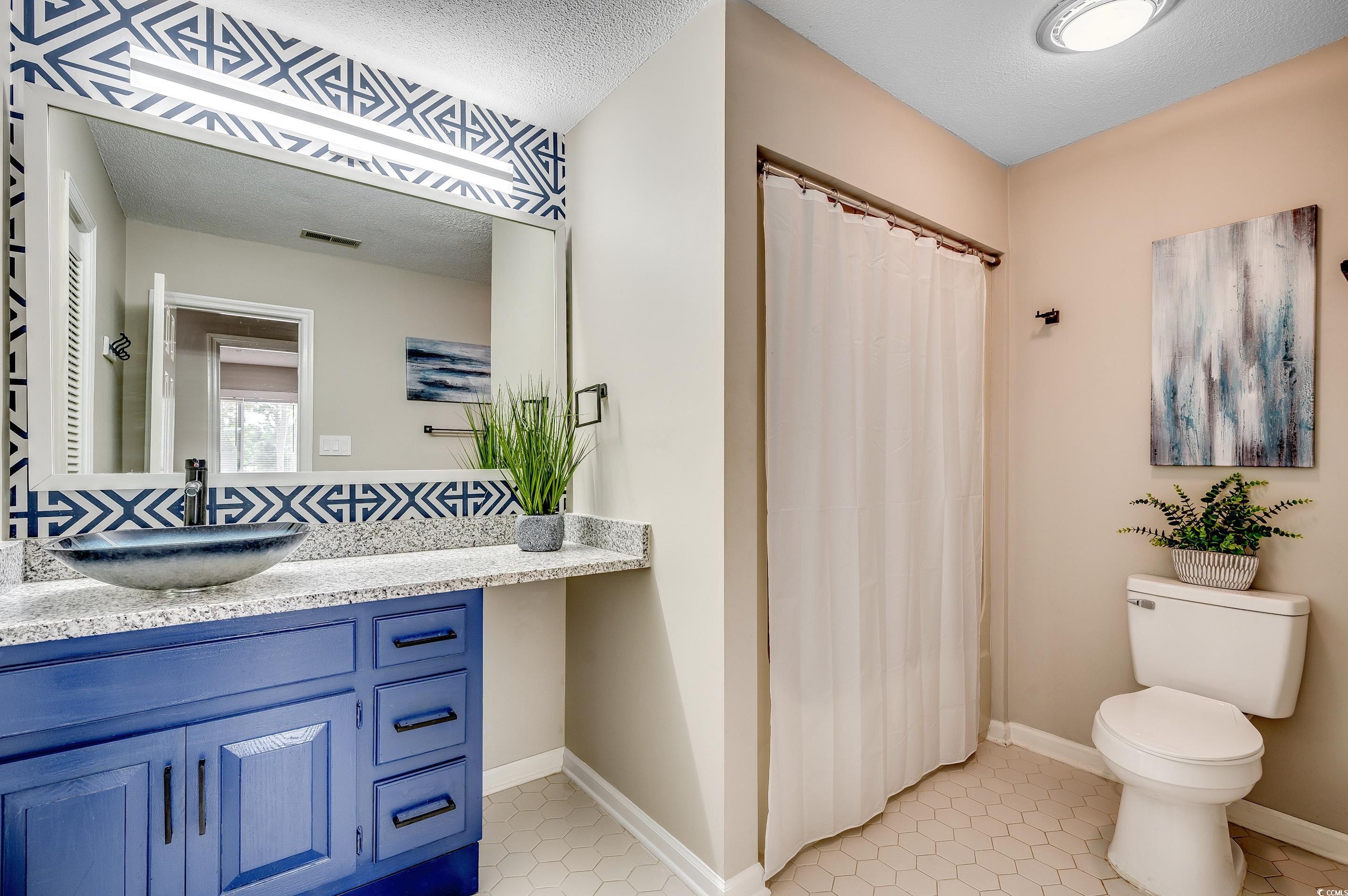 2529664 | Photo 20