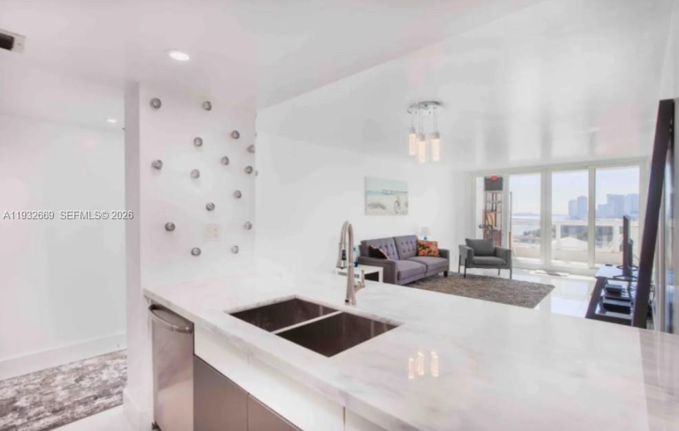 Venetia Condo