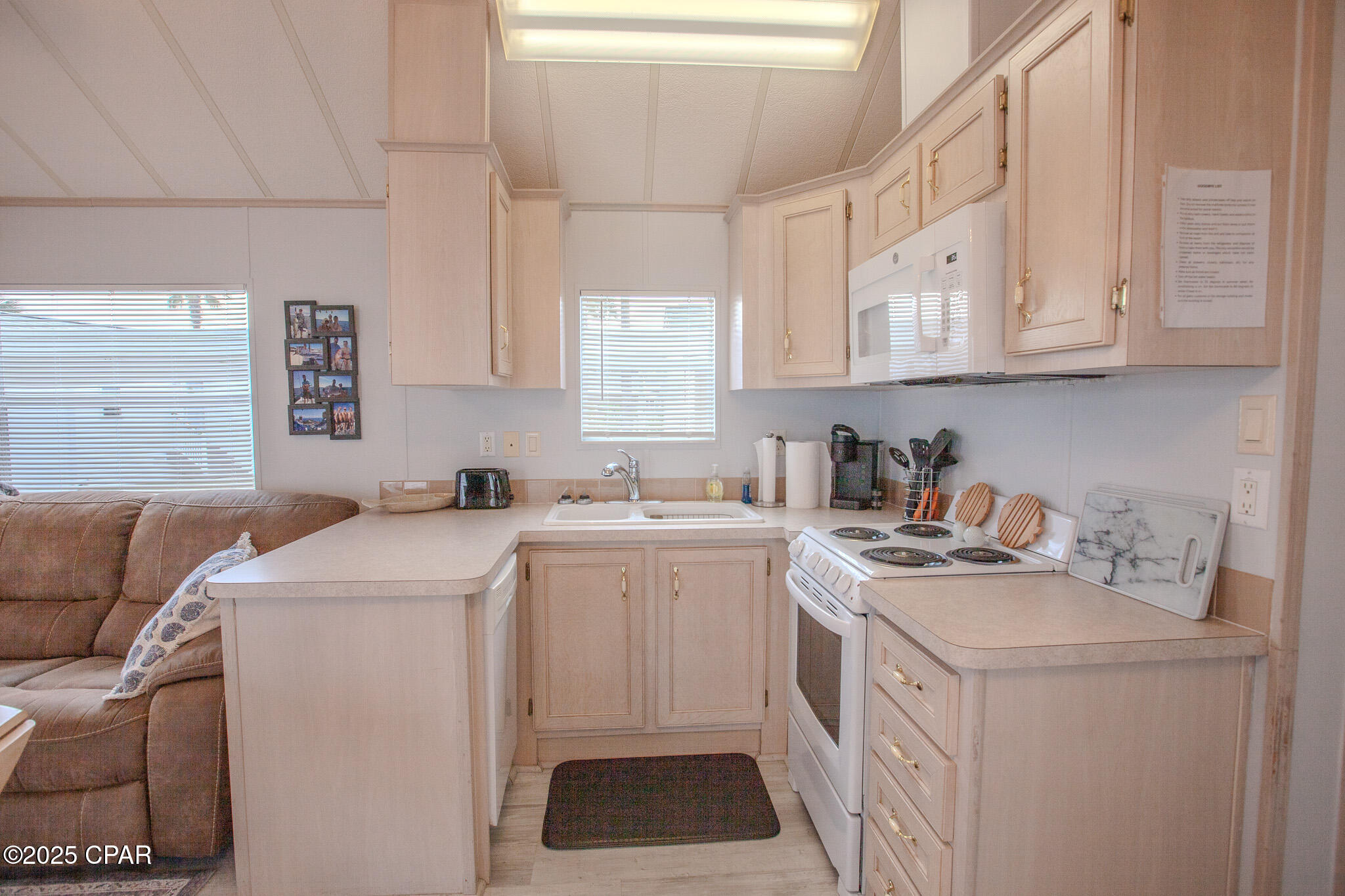 Image 11 For 1219 Thomas Drive 123