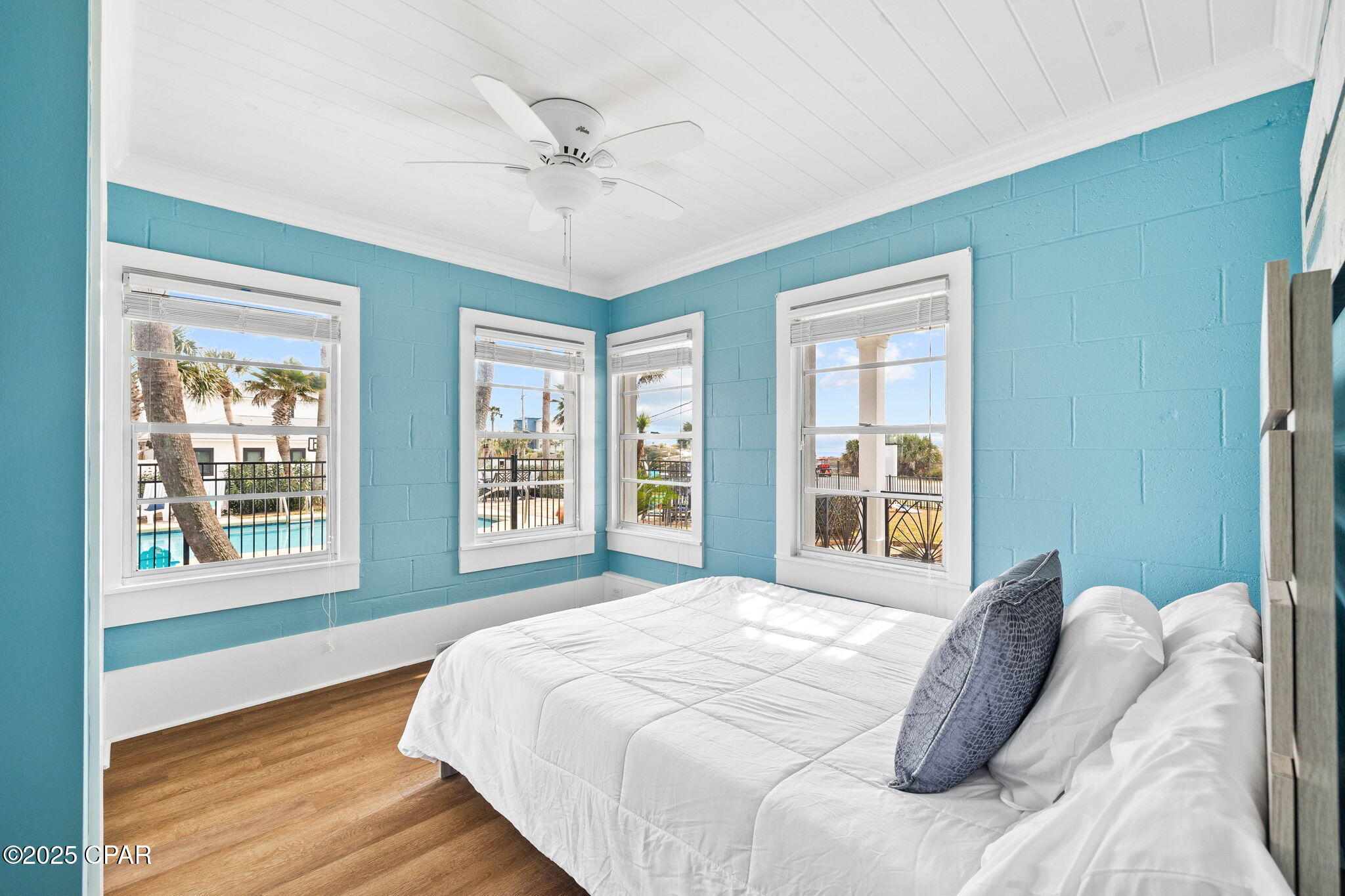 Image 21 For 20816 Front Beach Road
