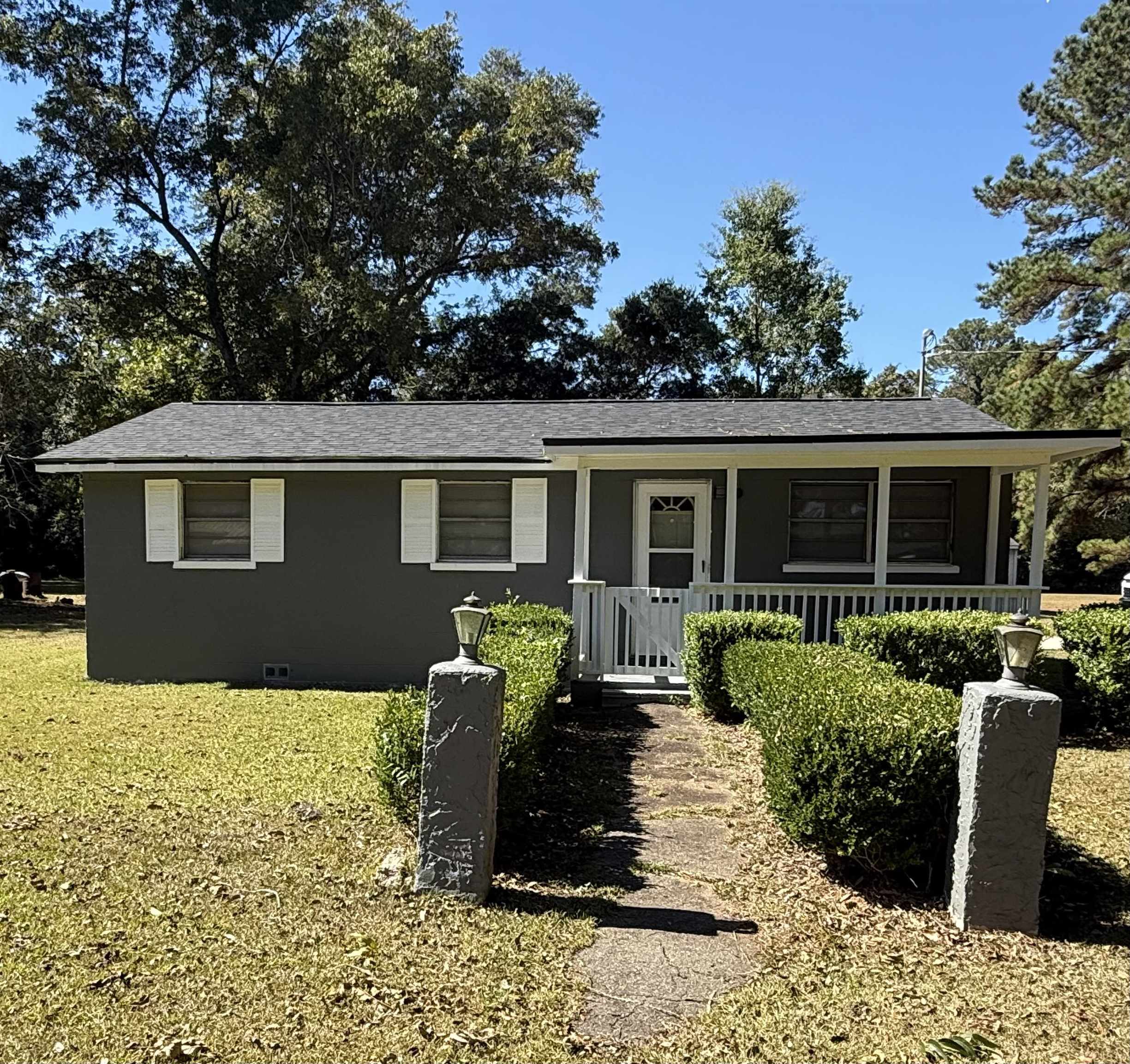 This freshly updated 2 bedroom, 1 bath home is move in ready and full of charm. It features stainless steel appliances, modern upgrades, and a bright, open feel throughout. Just a short walk to Friendship Community Park, a quick drive to I10, and not far from Tallahassee. You will love easy access to everything! New Roof in 2022, New HVAC in 2023 and New Water Heater in 2023.